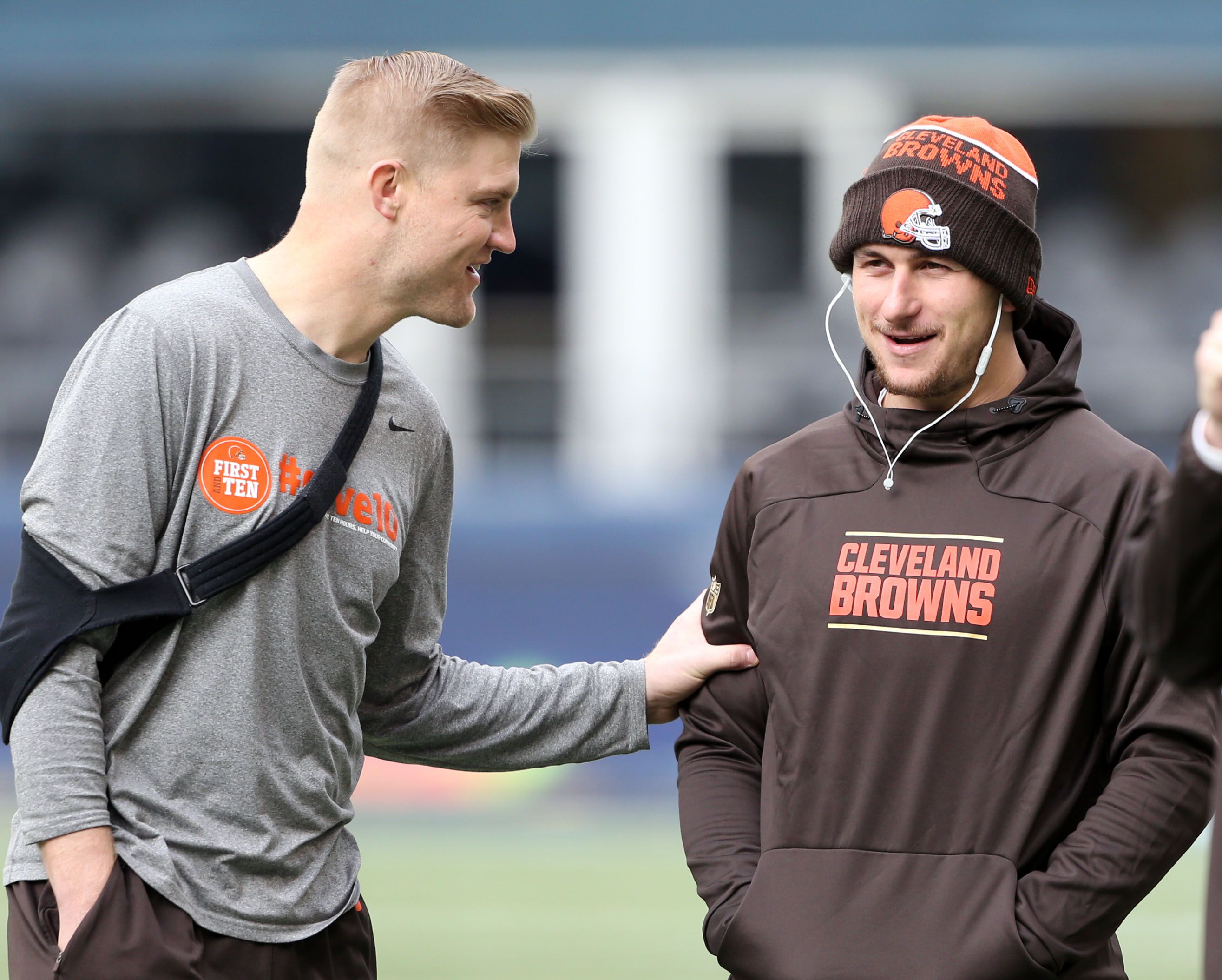 Local Cleveland Browns club celebrates playoff win, gives back to  restaurant