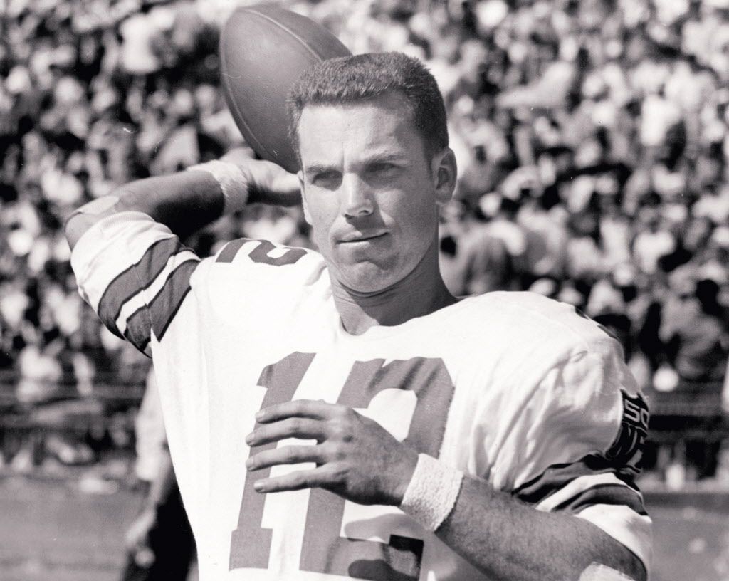 File:Staubach cowboys qb.jpg - Wikipedia