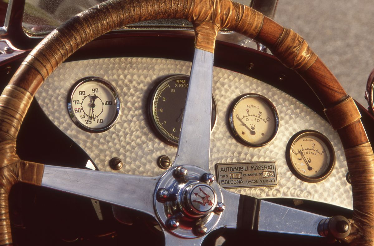 Large-15882-Maserati8CTFfantasticwinattheIndianapolis500in1939.jpg