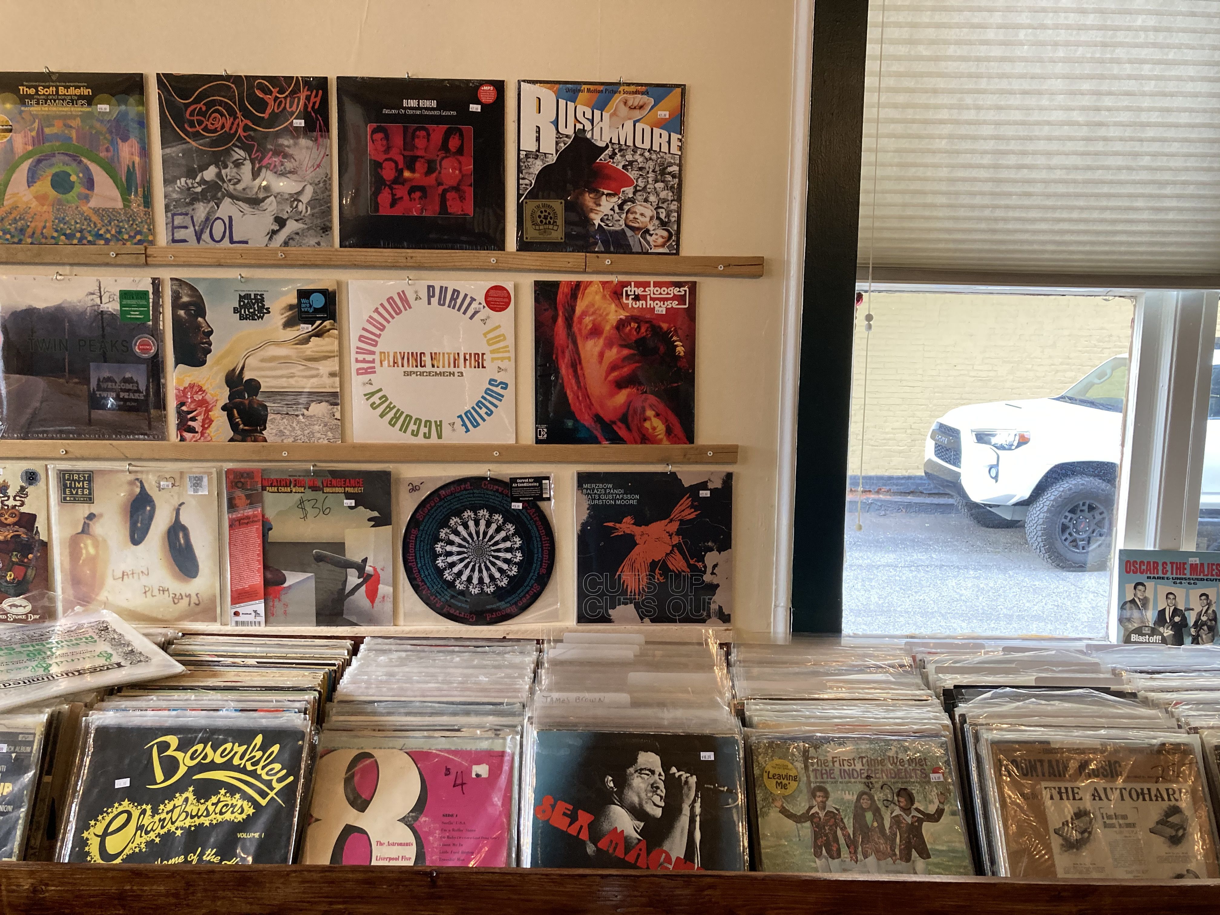 A look inside Wax Bar, Ypsilanti's new record-themed lounge