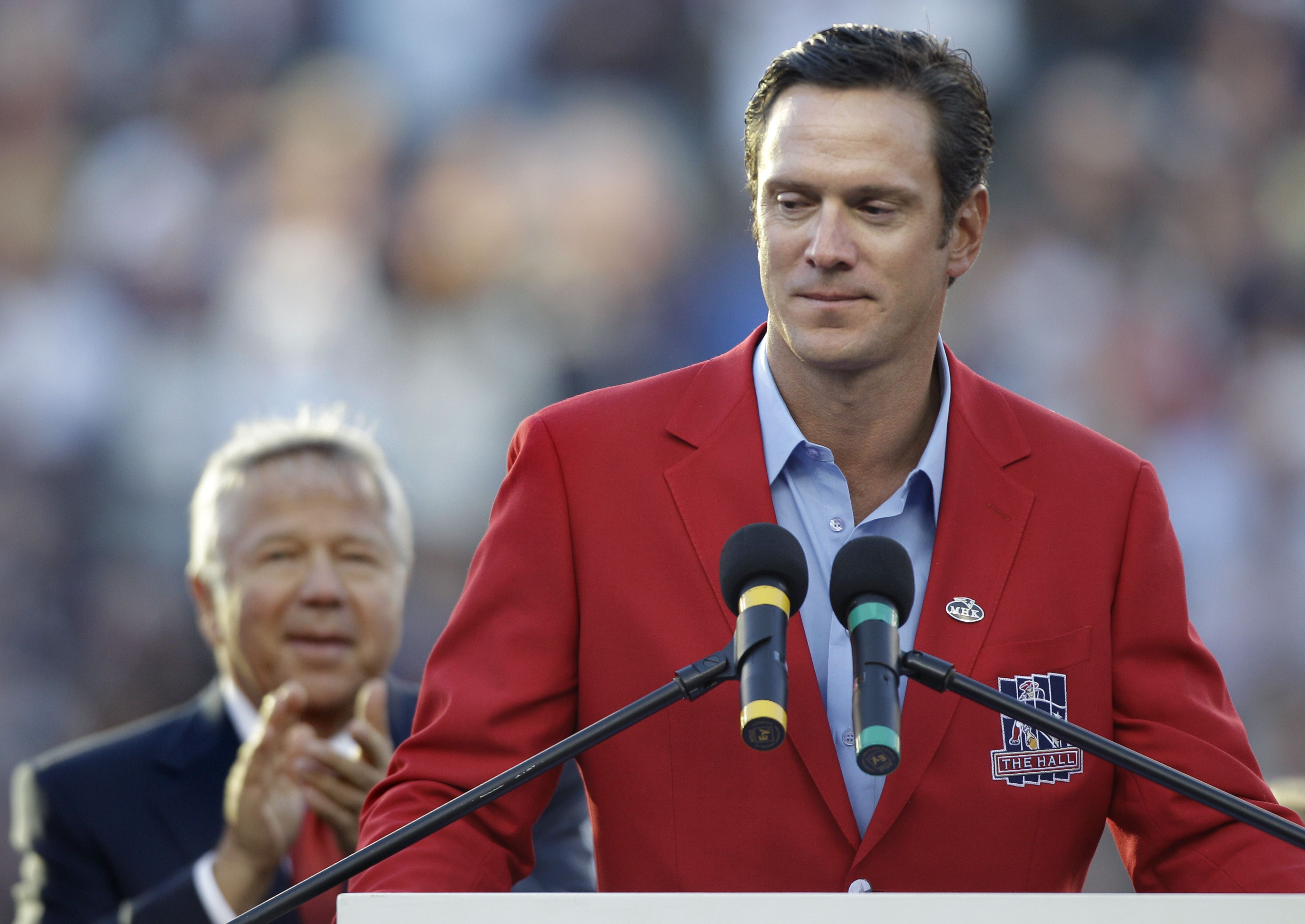 Tom Brady's 2001 backup QBs, Drew Bledsoe and Damon Huard, are both running  wineries in Washington 