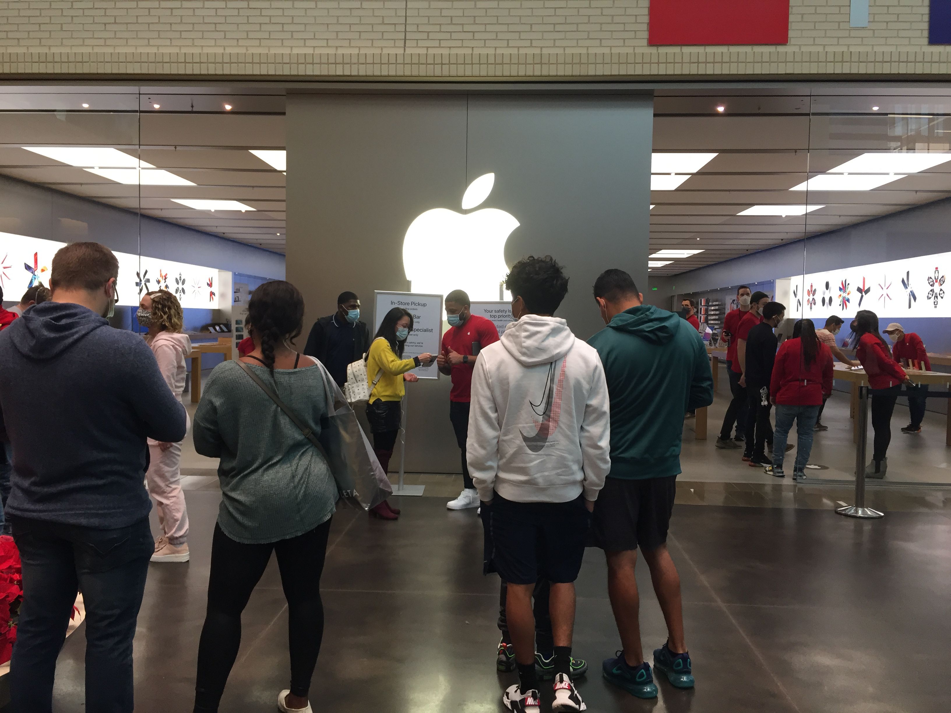 Apple Store Shut: Apple Store In Southlake Texas Forced Shut After