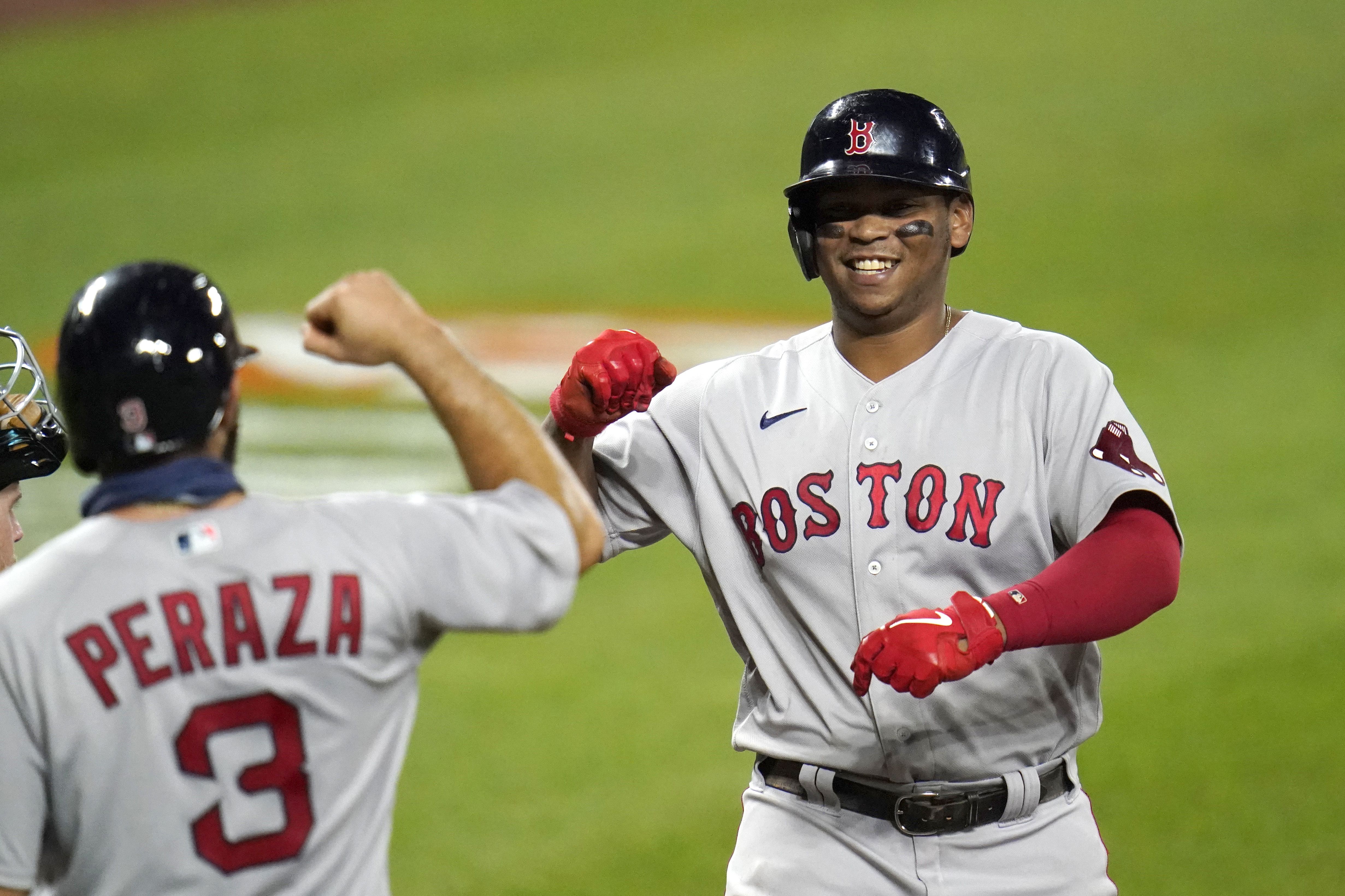 Red Sox trade Darwinzon Hernandez to Orioles for cash considerations