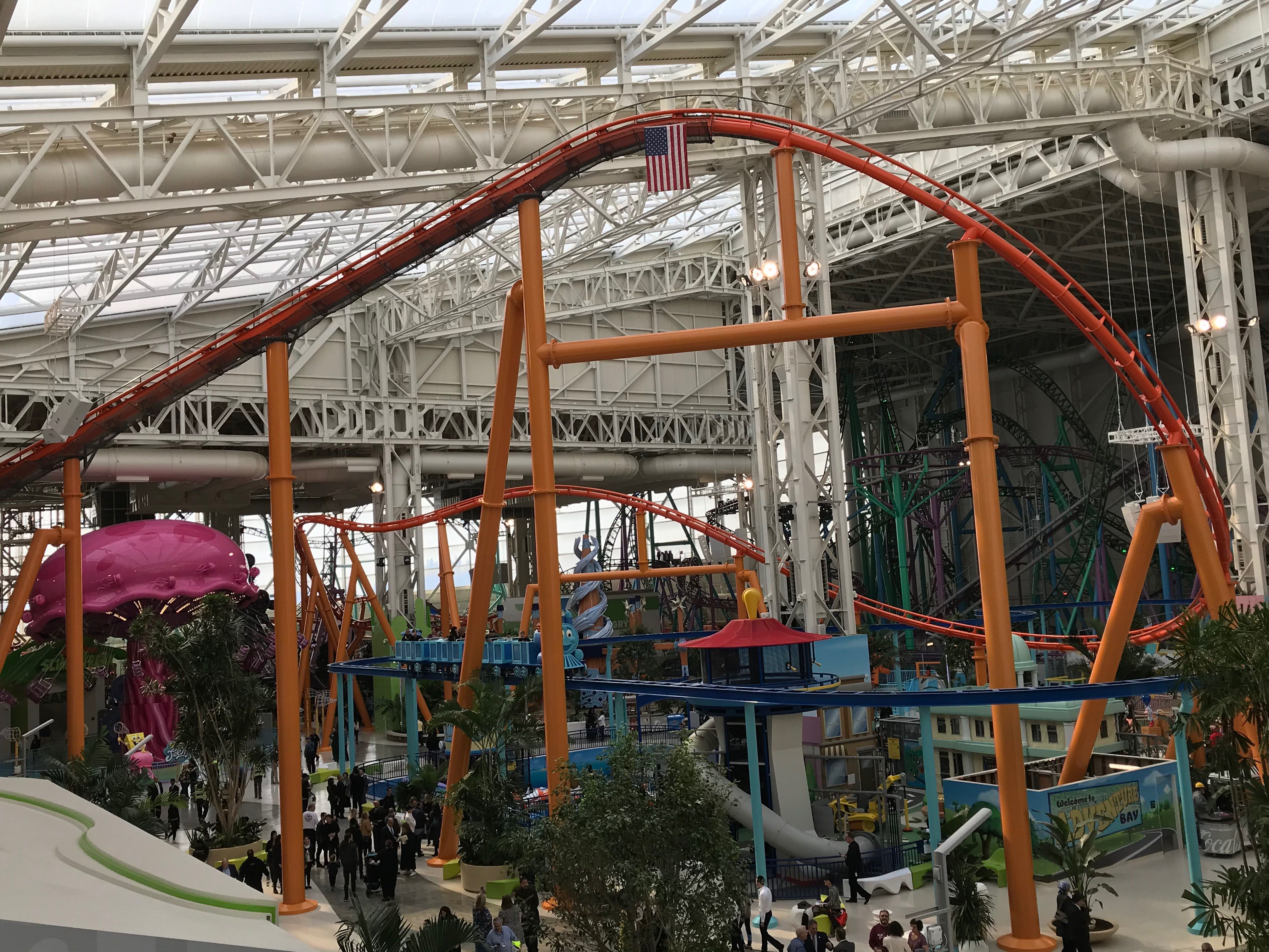 Beginner's Guide to Nickelodeon Universe American Dream (video) 