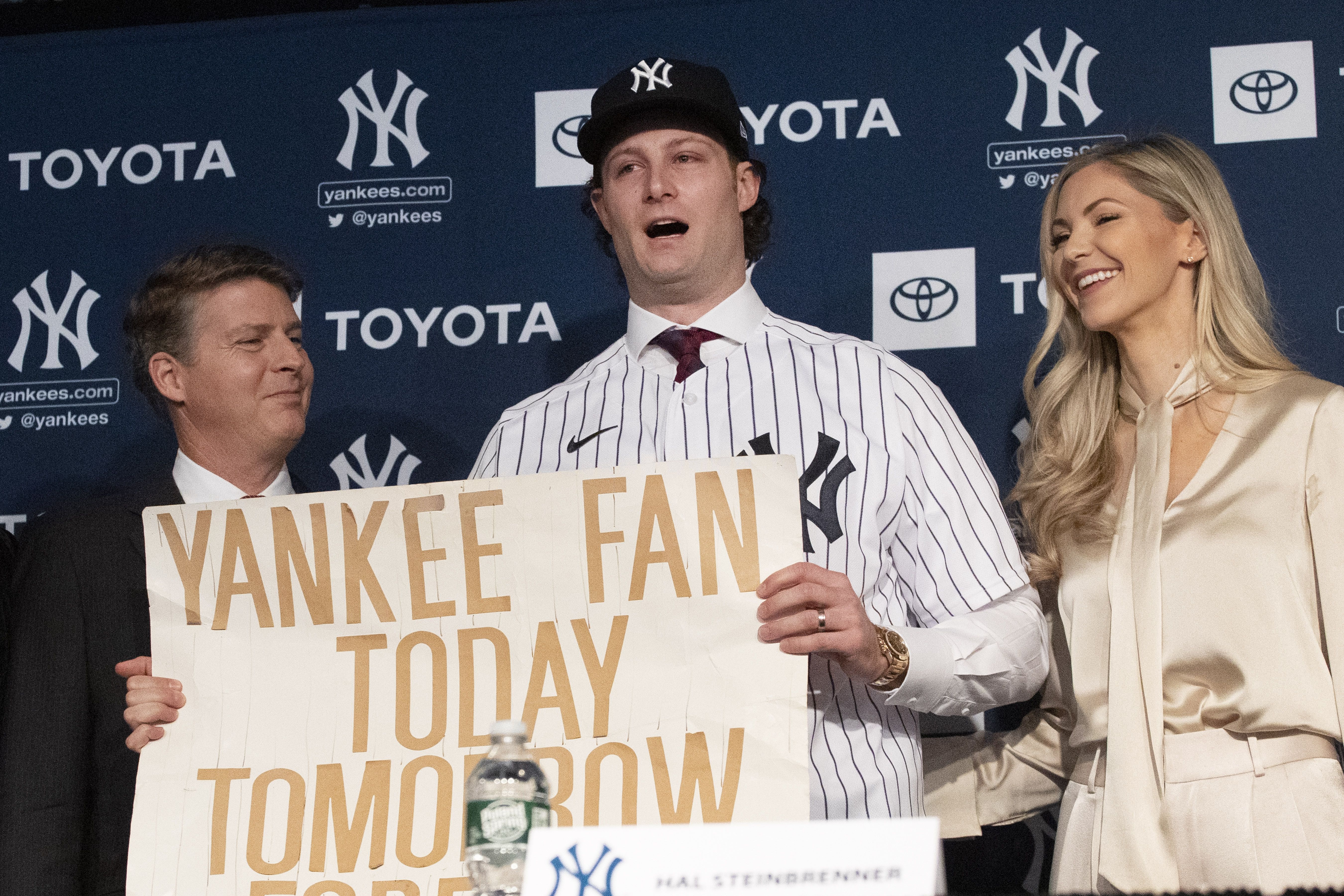 Hey baseball fans, your New York Yankees' Gerrit Cole jerseys are