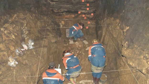 _103128787_denisovacaveexcavation.jpg