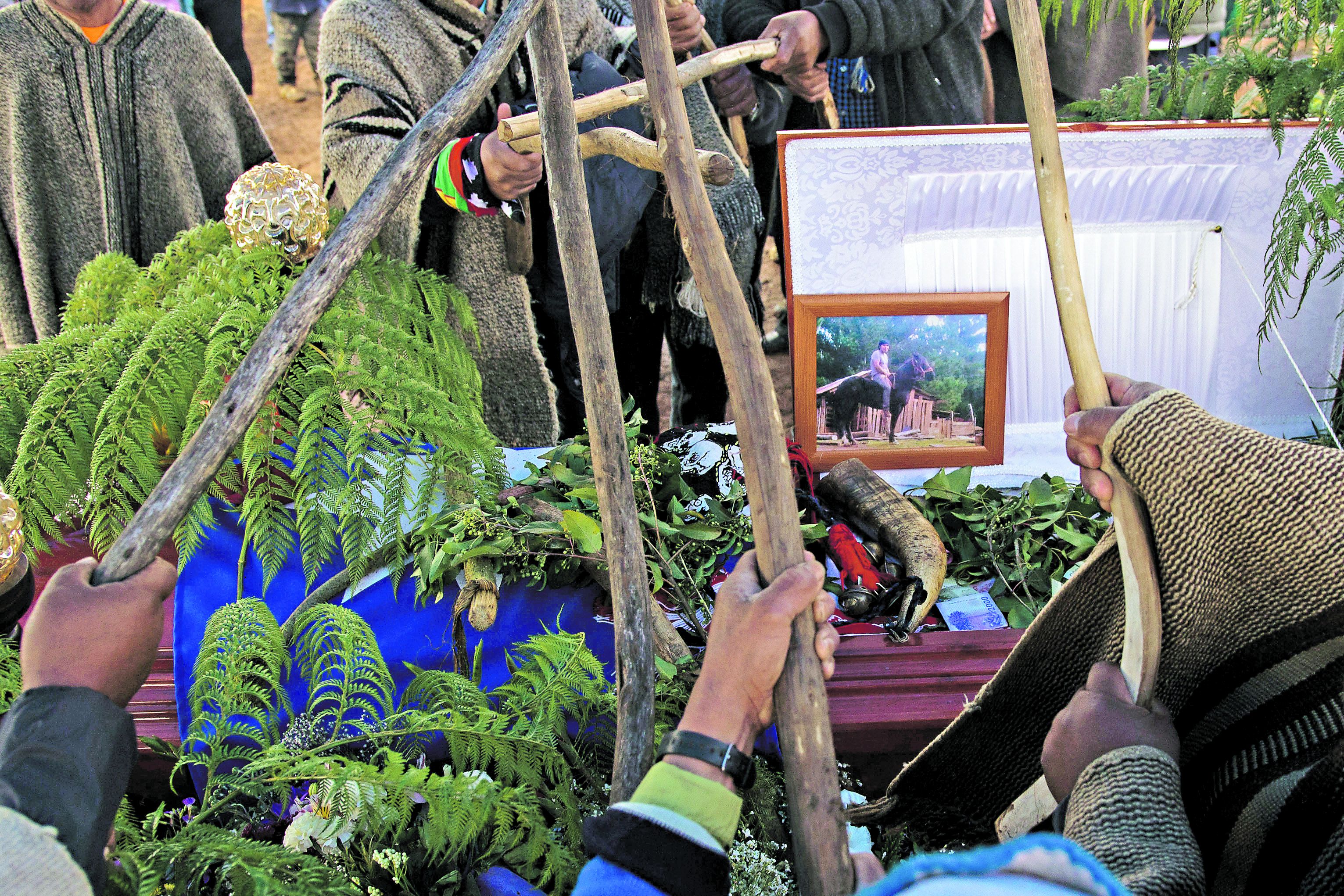 FUNERAL CAMILO CATRILLANCATEMUCO , TEMUCUICUI