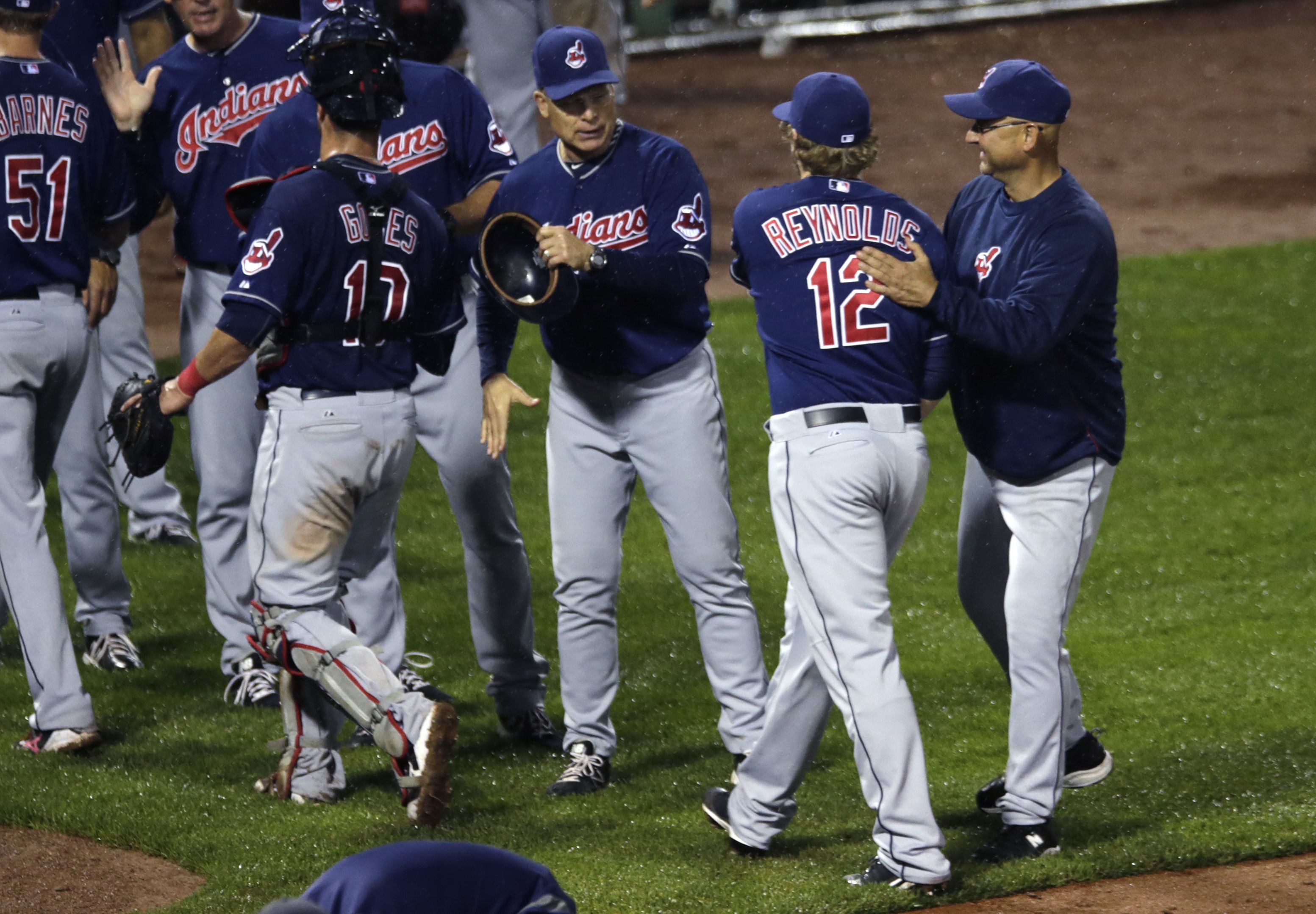 Indians trounce Red Sox in Francona's return to Fenway