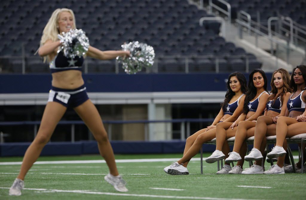 The locker - Dallas Cowboys Cheerleaders: Making the Team