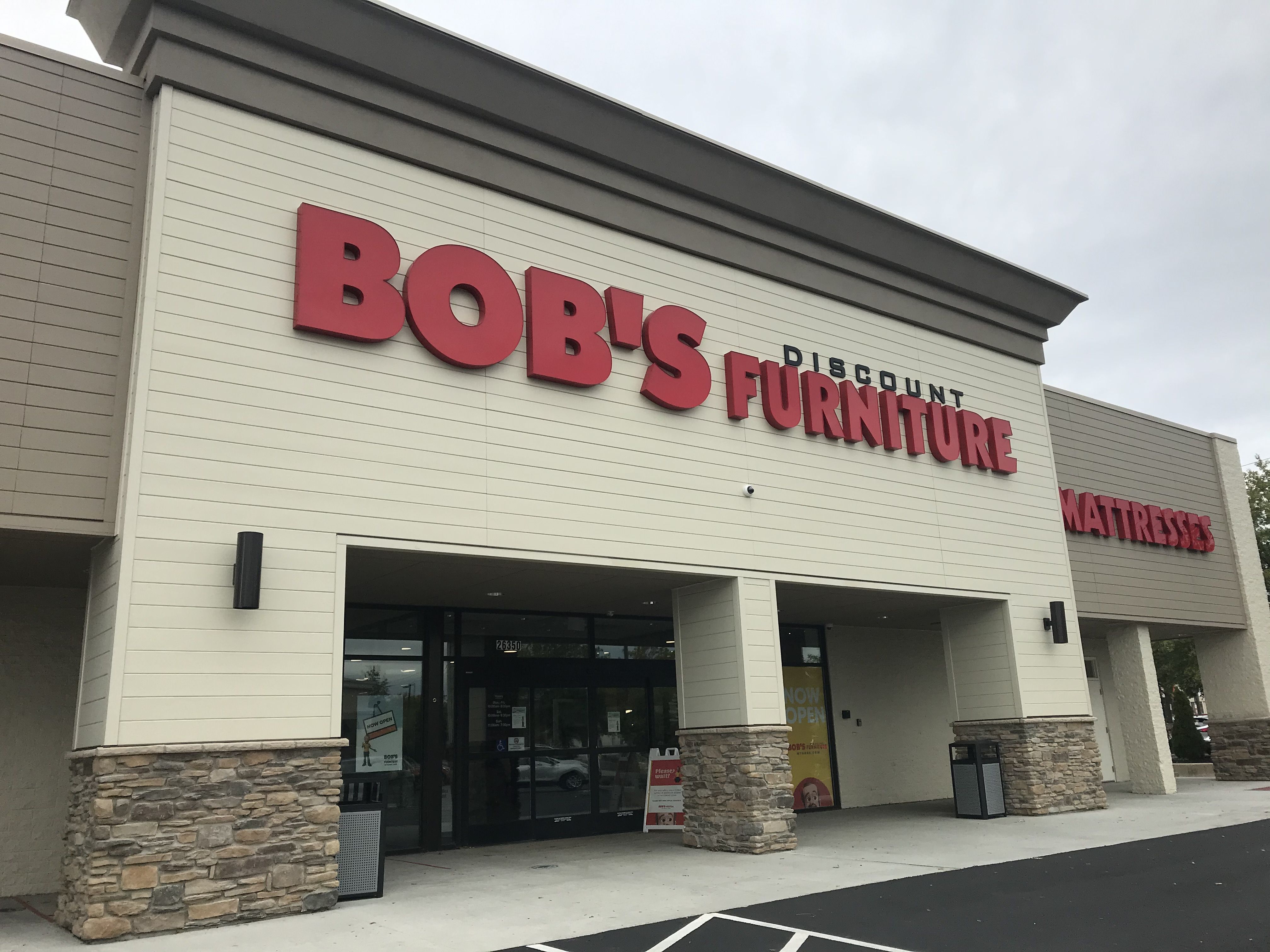 Bob S Discount Furniture Opens Up North Olmsted Location Cleveland Com