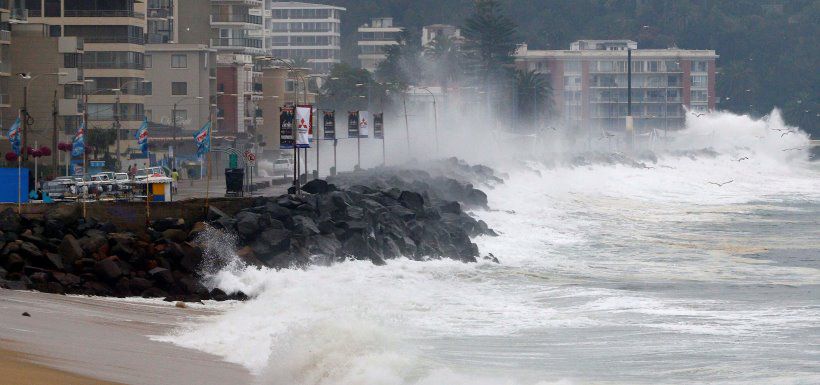 Marejadas afectan a borde costero de Vina Del Mar. 29/01/2017