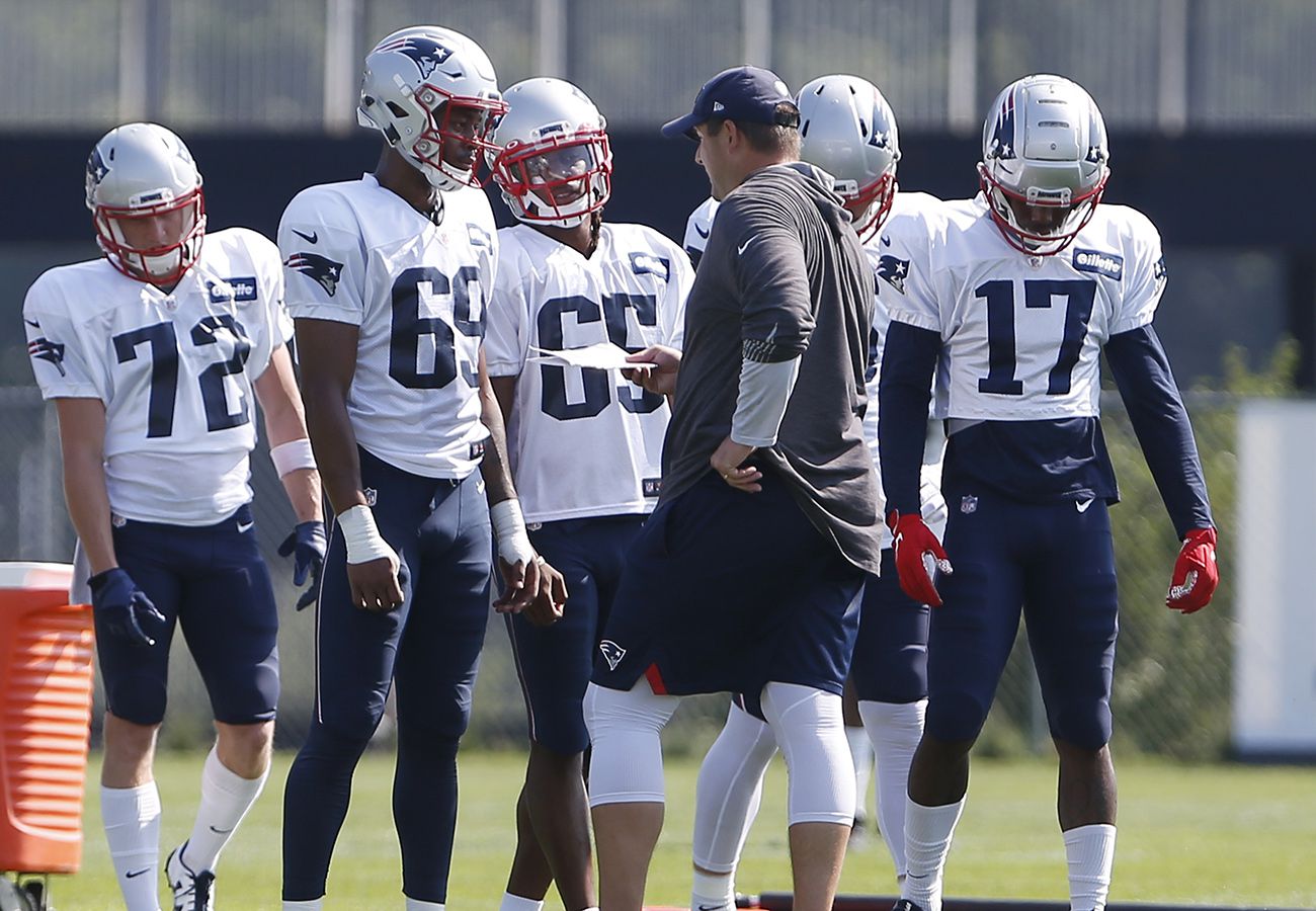 Thursday's Patriots training camp report: Tom Brady sharp on Day 1 (big  surprise) - The Boston Globe