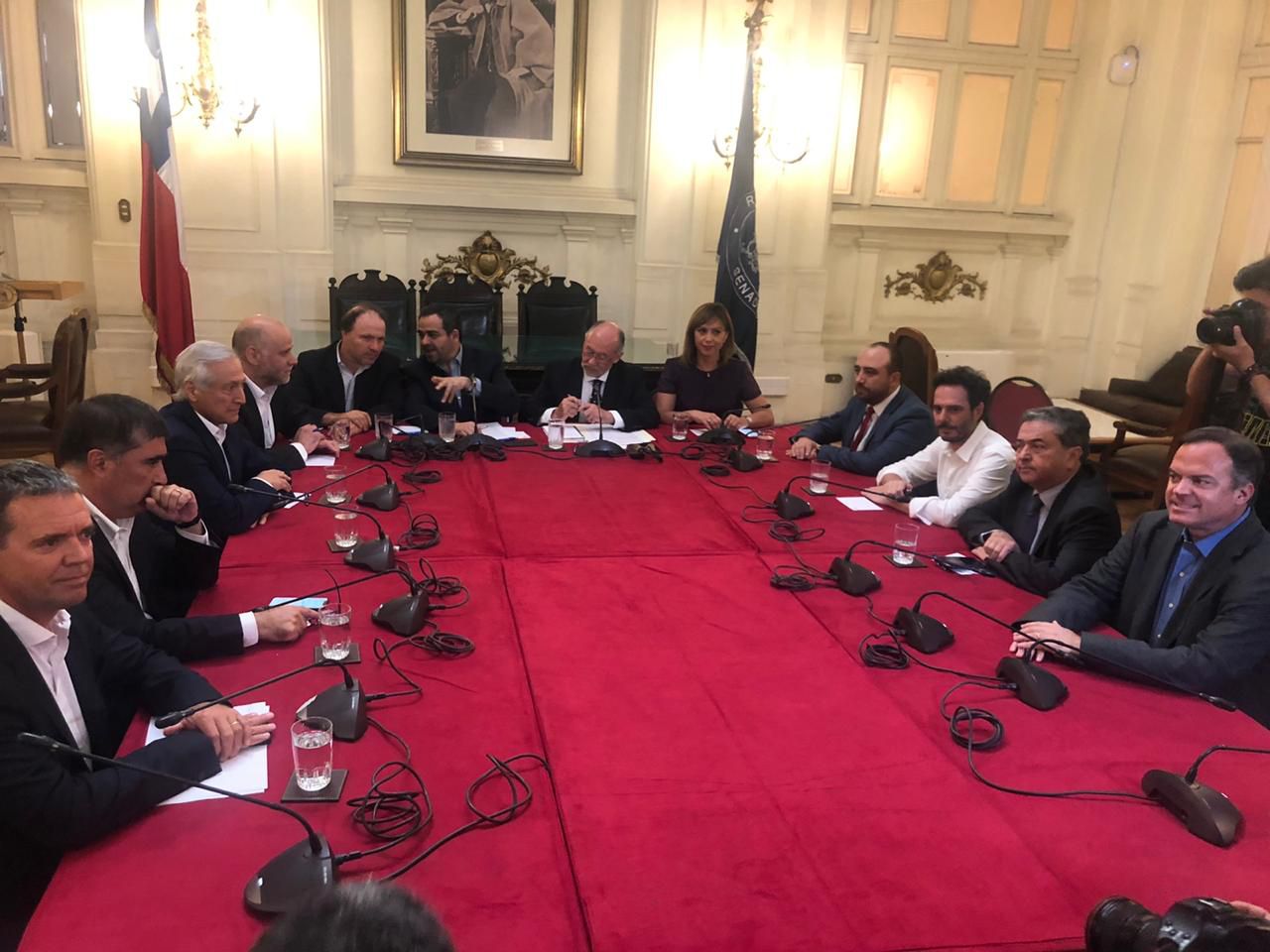 Reunión acuerdo constituyente