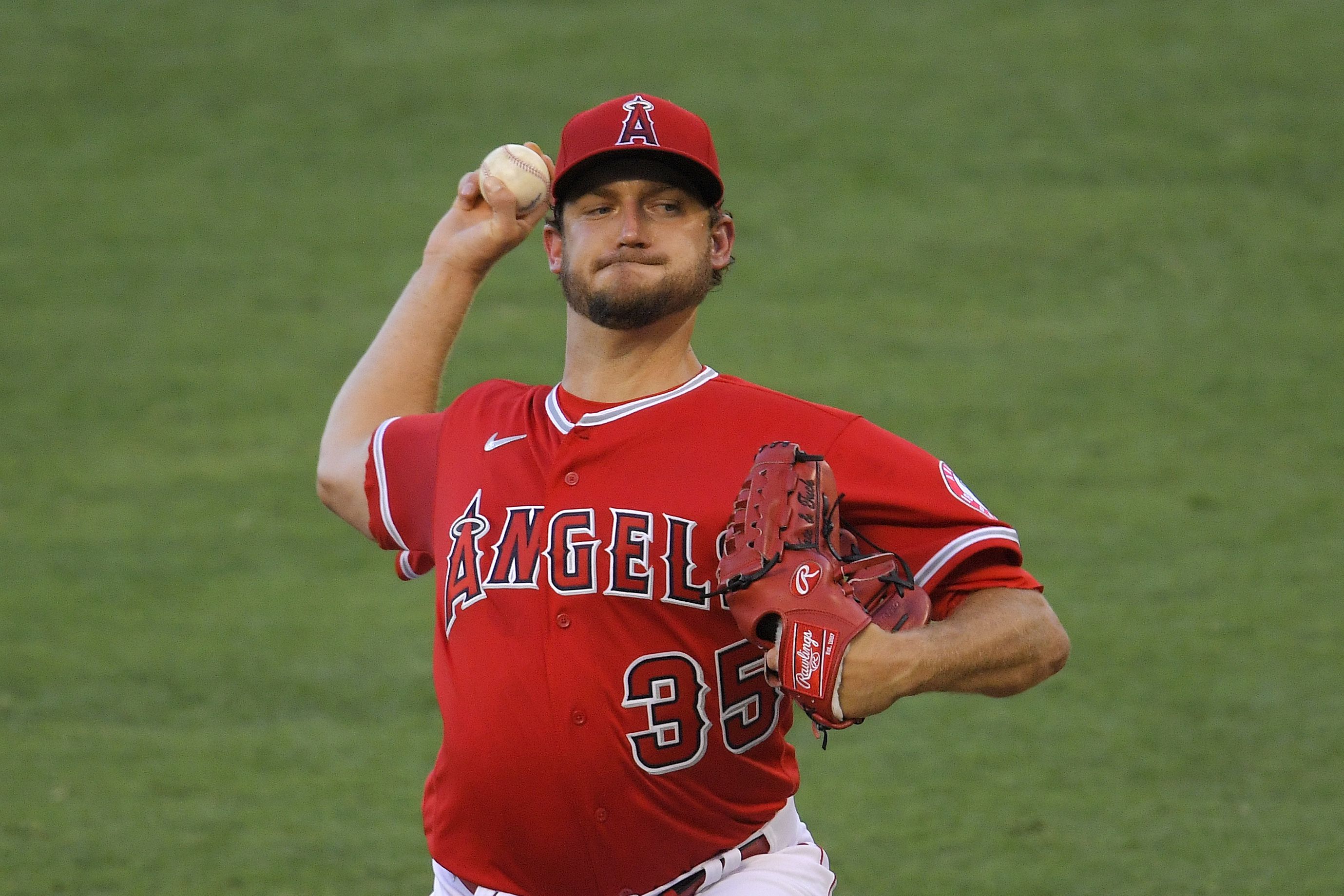 Red Sox sign former Rays RHP Matt Andriese to compete for rotation spot