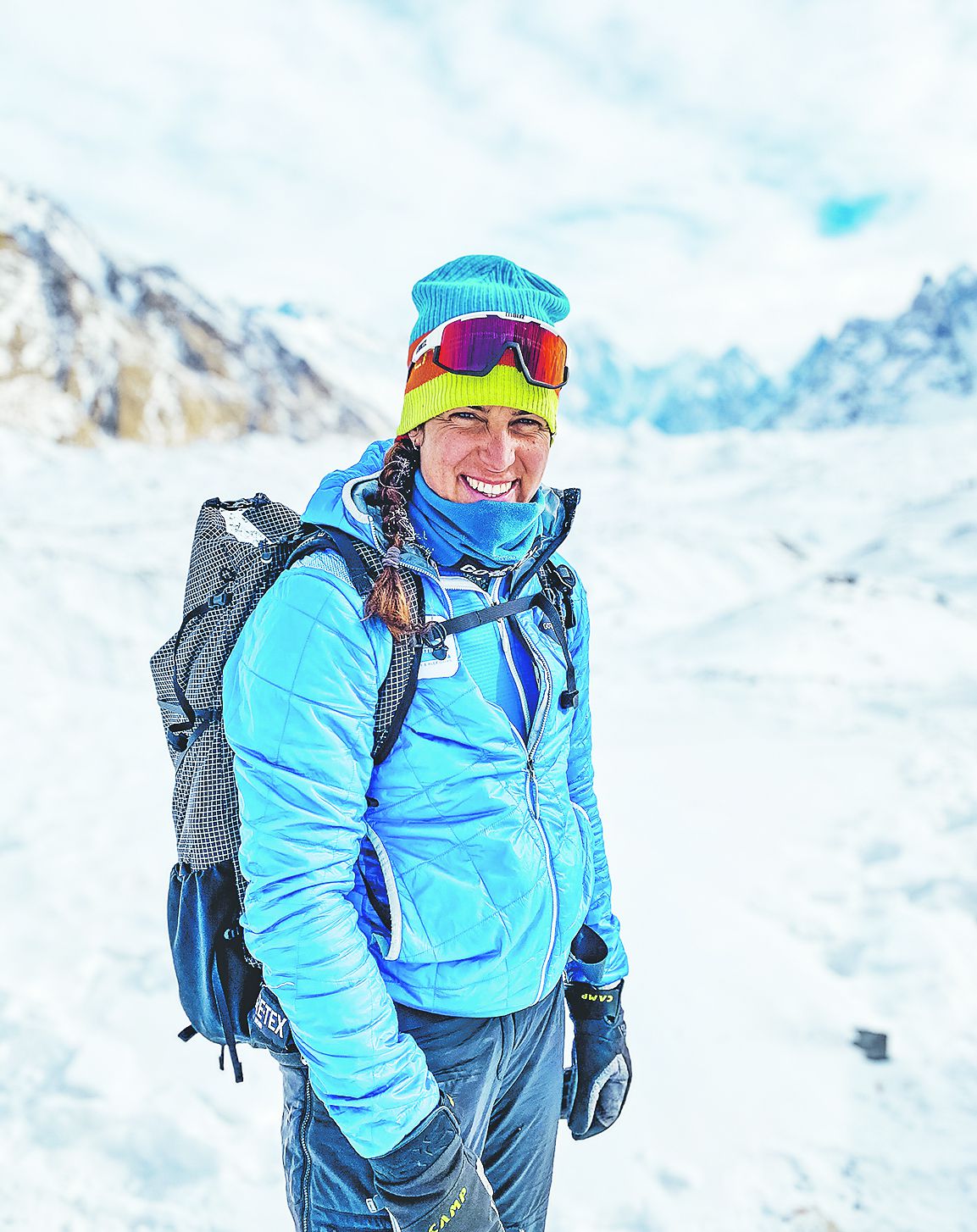 Tamara Lunger, camino al campamento base del K2.