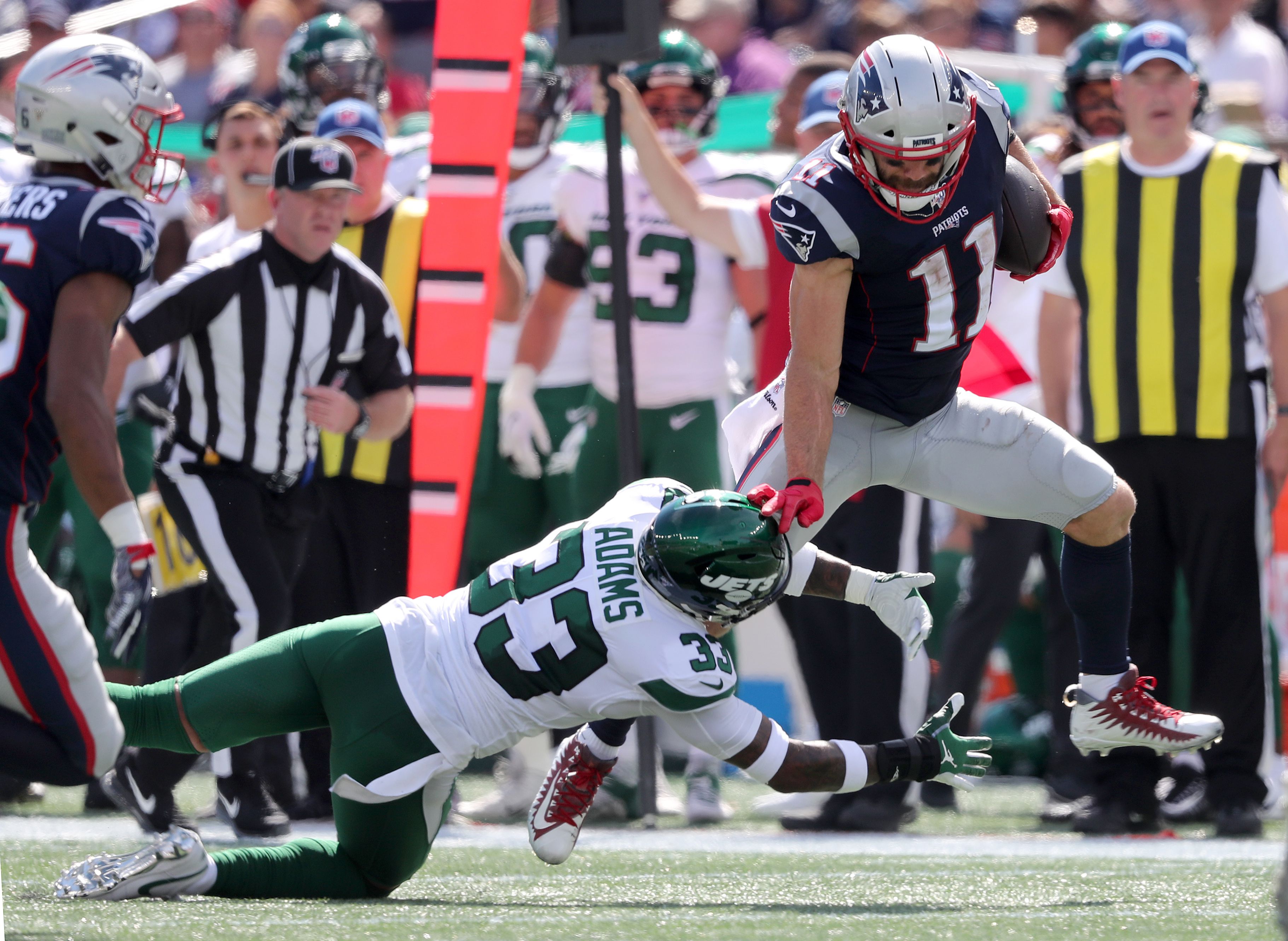 Tom Brady, Rob Gronkowski look more like their old selves against  shorthanded Denver - The Boston Globe