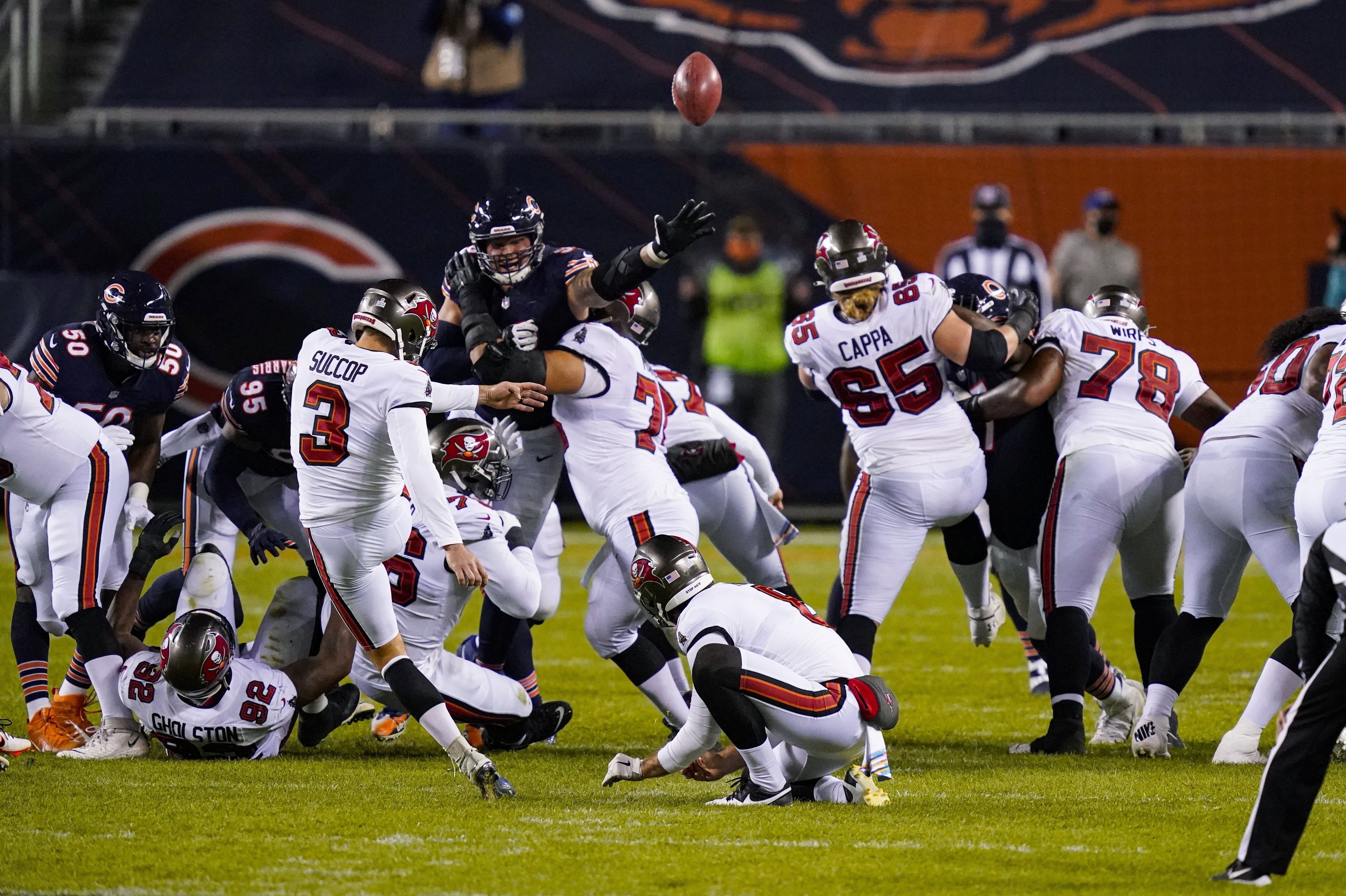 Foles thwarts Brady again as Chicago Bears rally past Tampa Bay