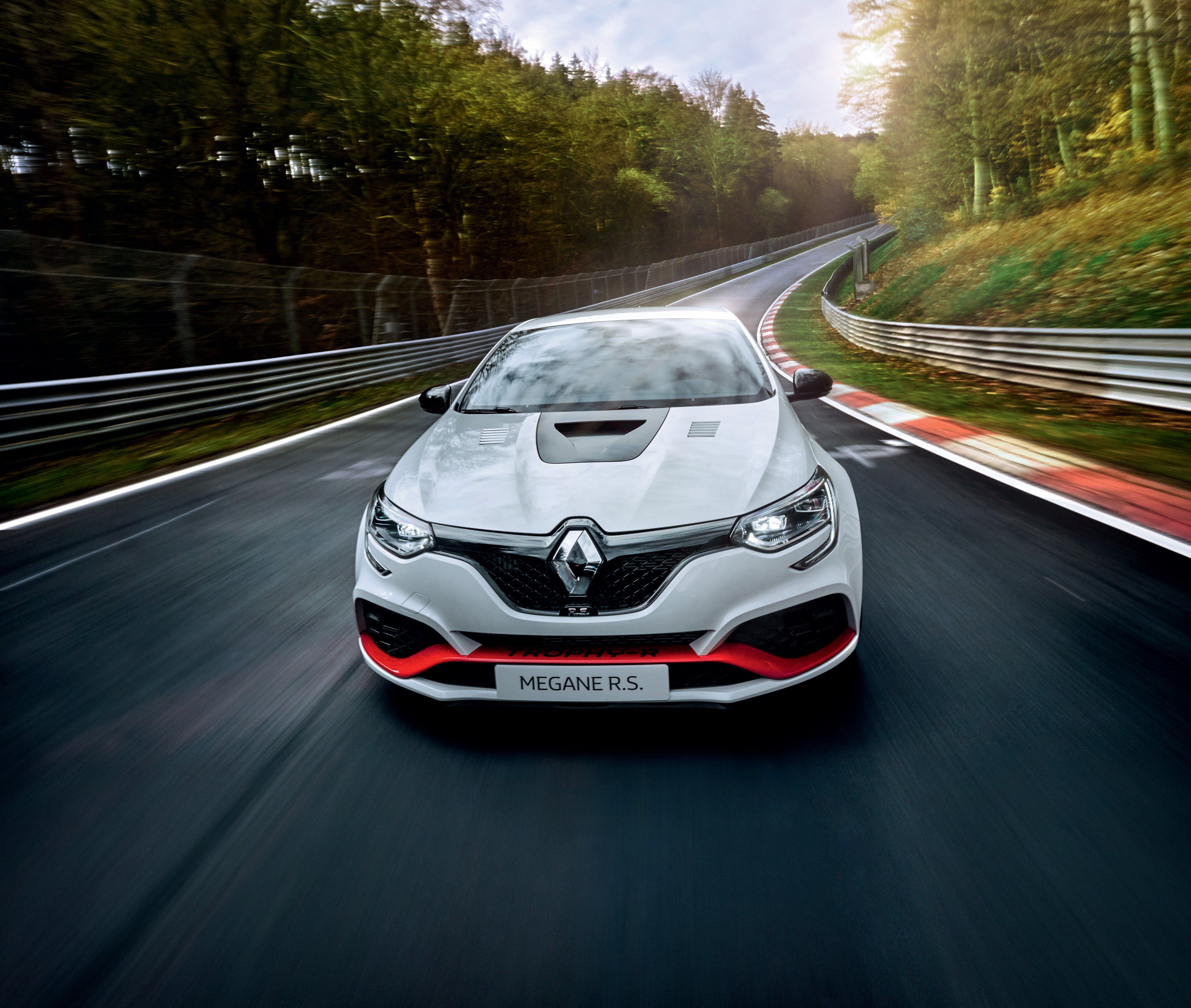 2019 - Renault MÉGANE R.S. TROPHY-R : record au Nürburgring