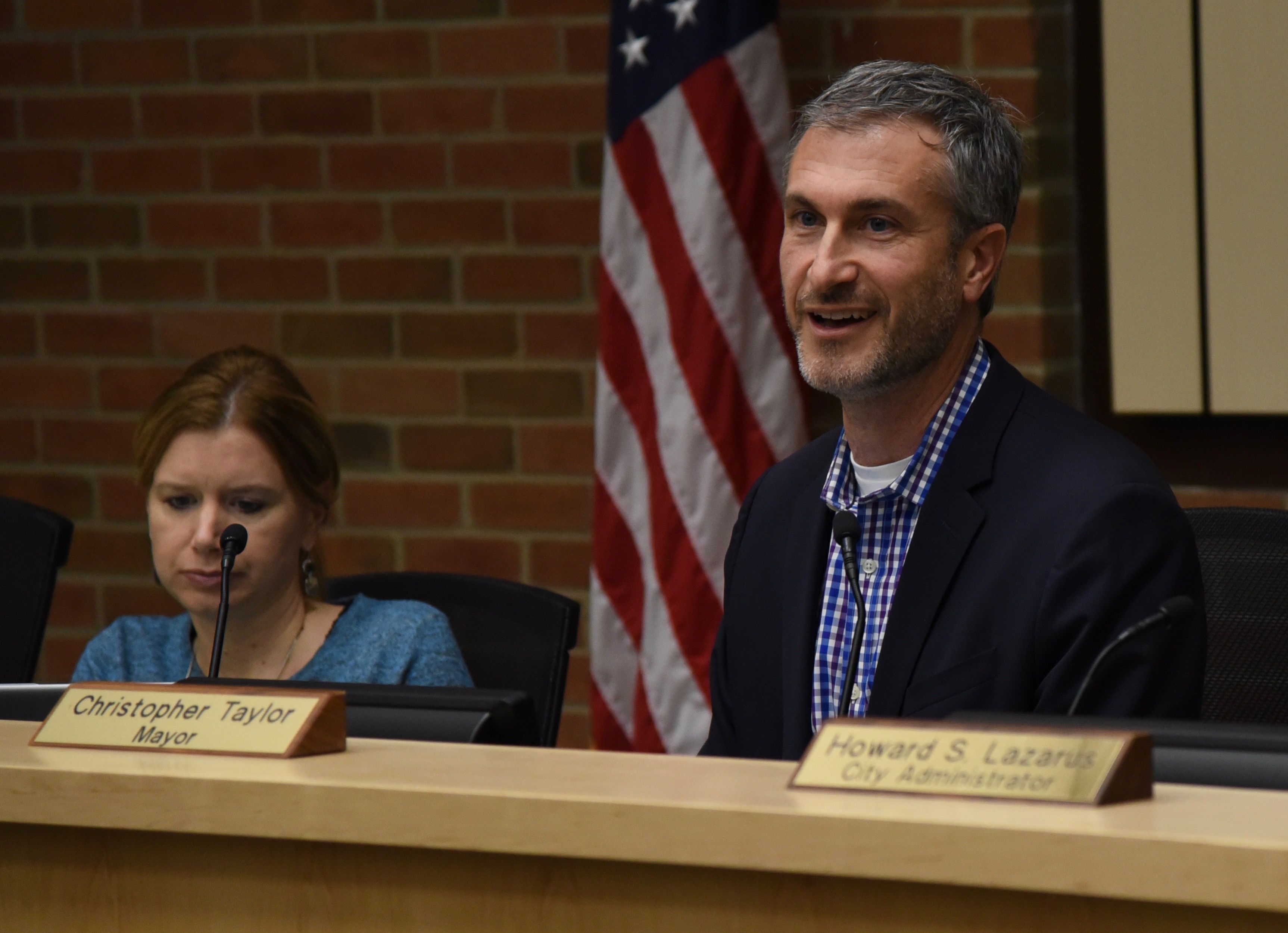 Ann Arbor Mayor Chris Taylor talks affordable housing, gun violence at  student-organized event