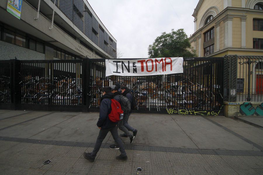 Instituto Nacional fue tomado por alumnos