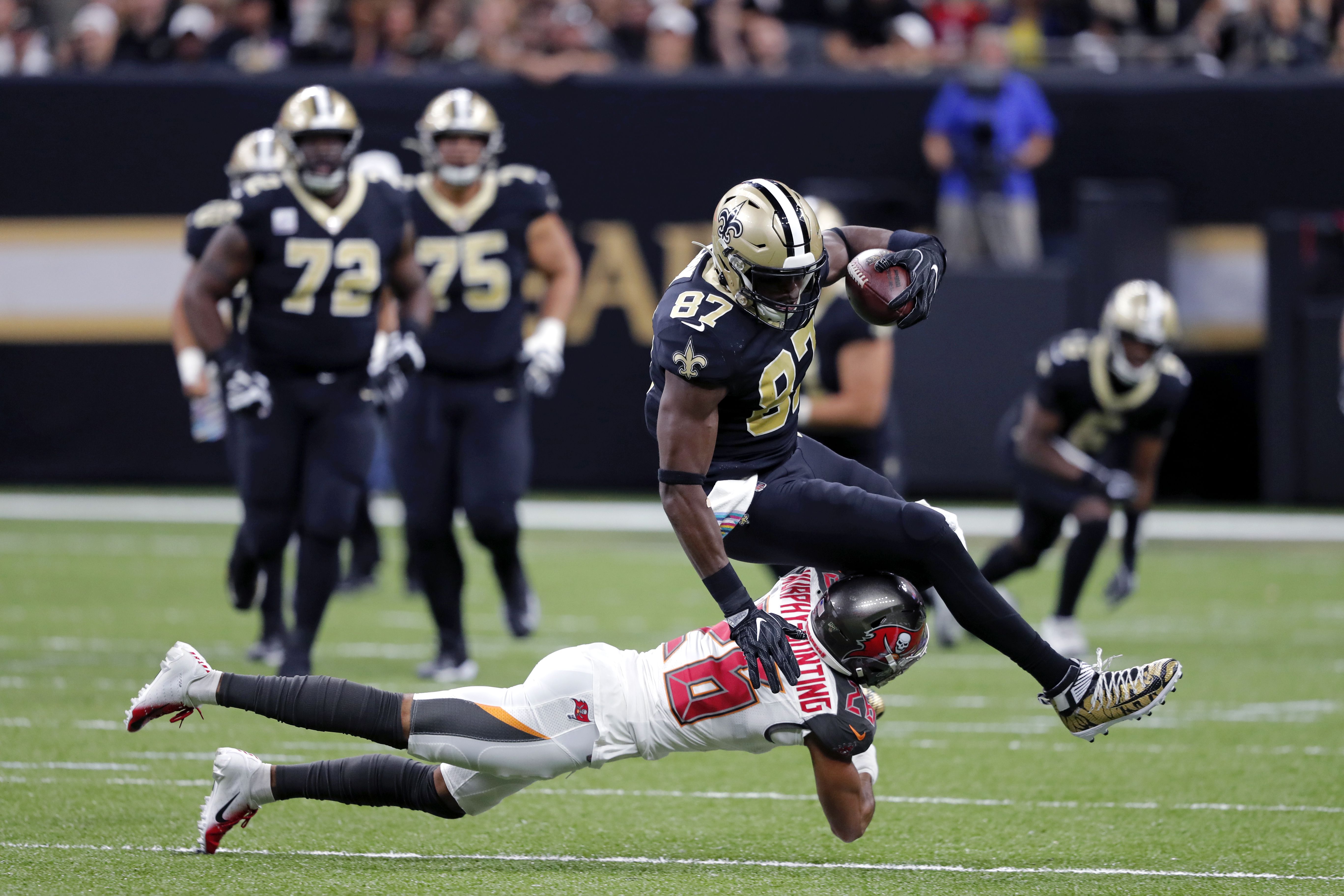 49ers-Bucs: Kwon Alexander ejected from game after illegal hit on Jameis  Winston.