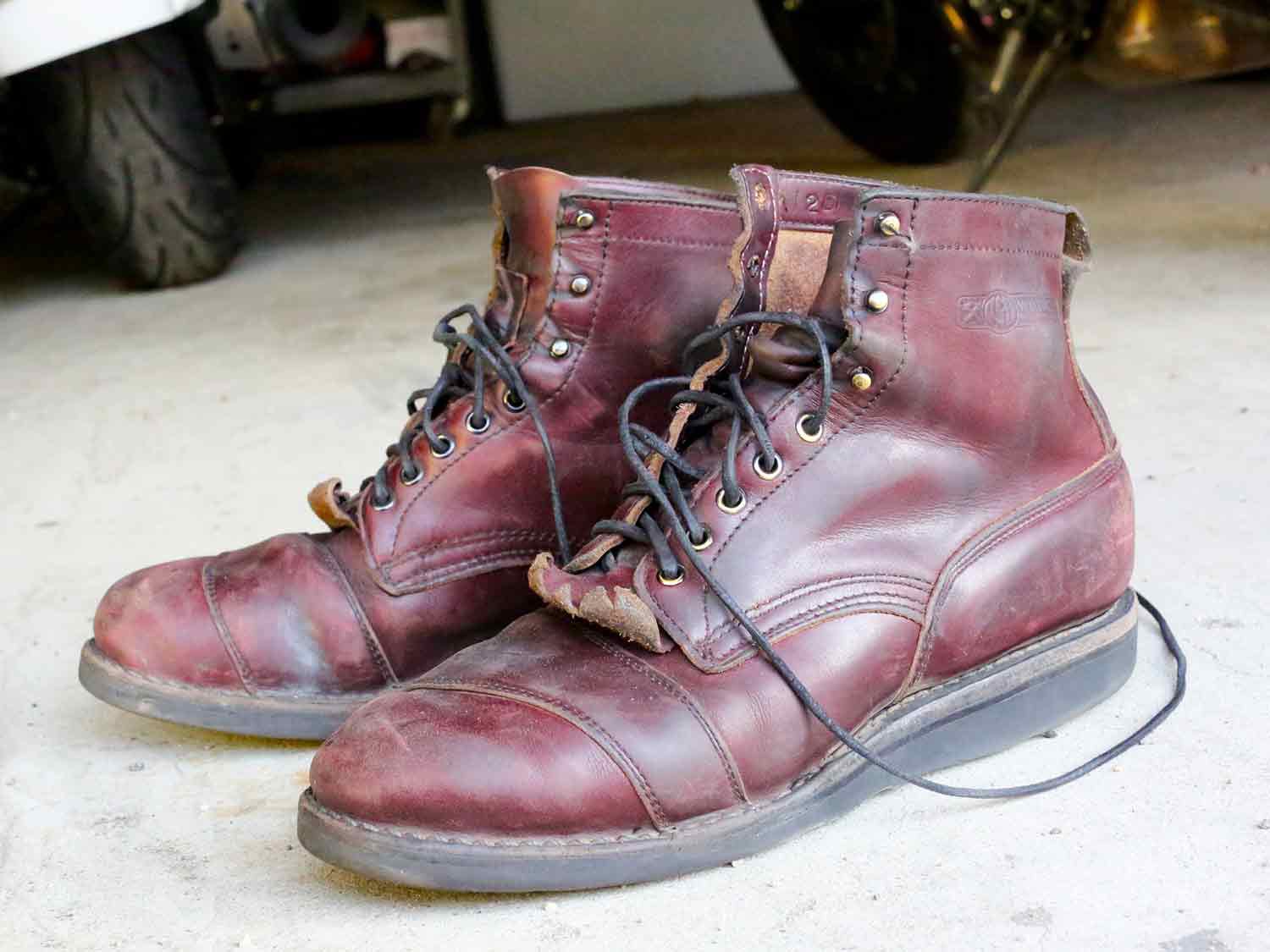 Whites deals foreman boots