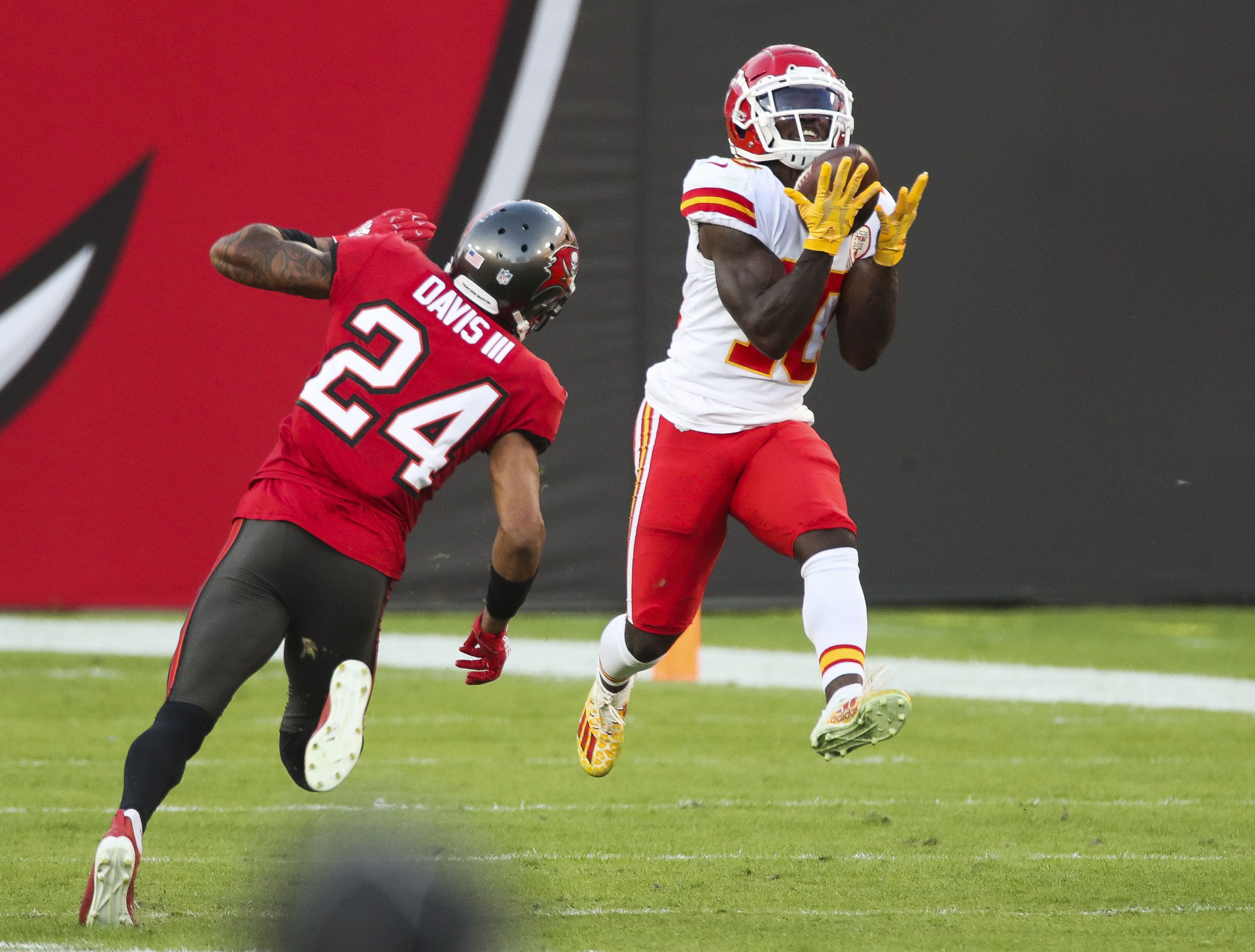 Chiefs vs. Bucs: Tyreek Hill's monster day and other fascinating numbers  from Week 12