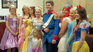 Girl's Adoption Gets Magical Touch With Disney Princesses - ABC News