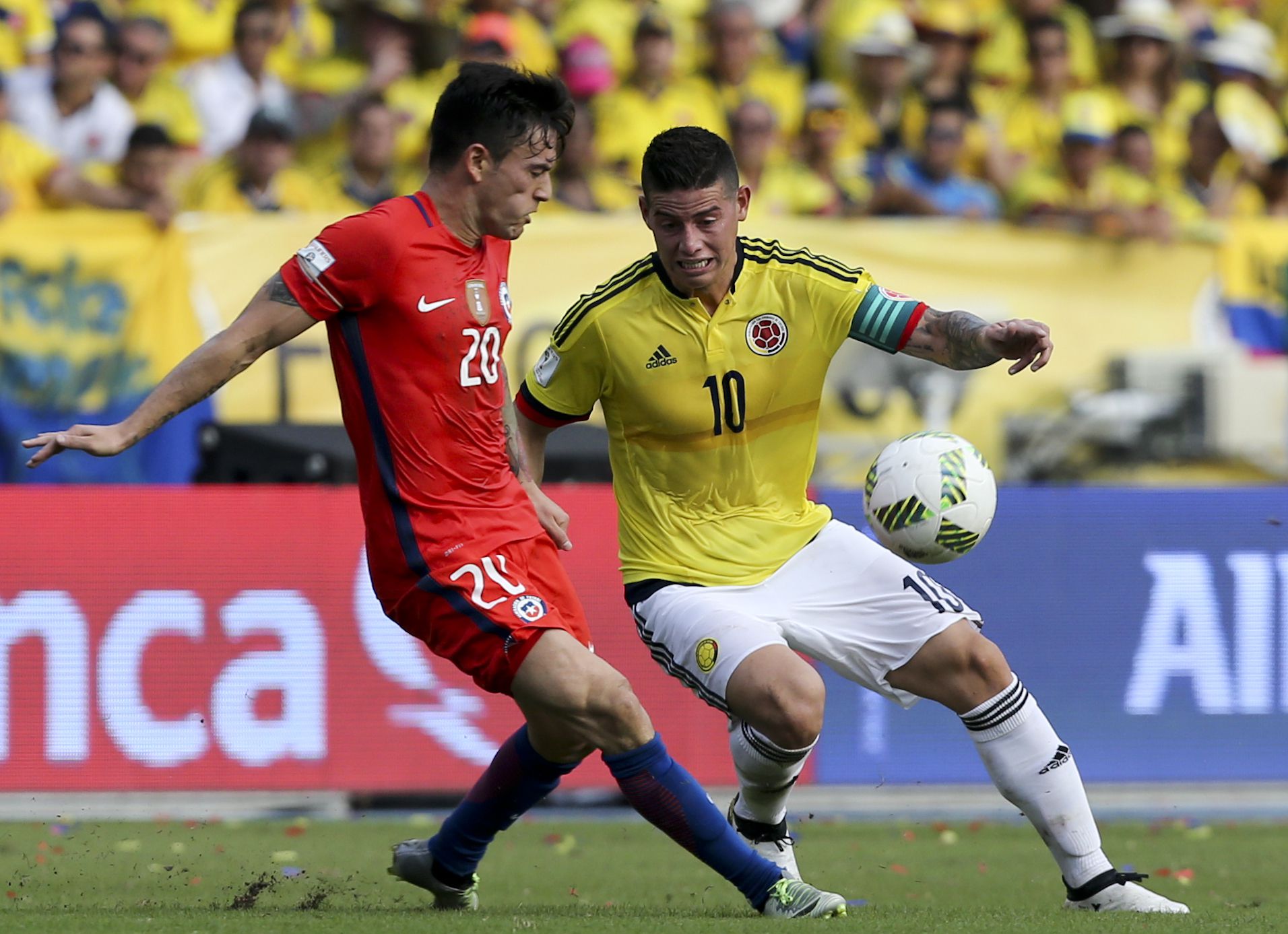 James Rodriguez,Charles Aranguiz