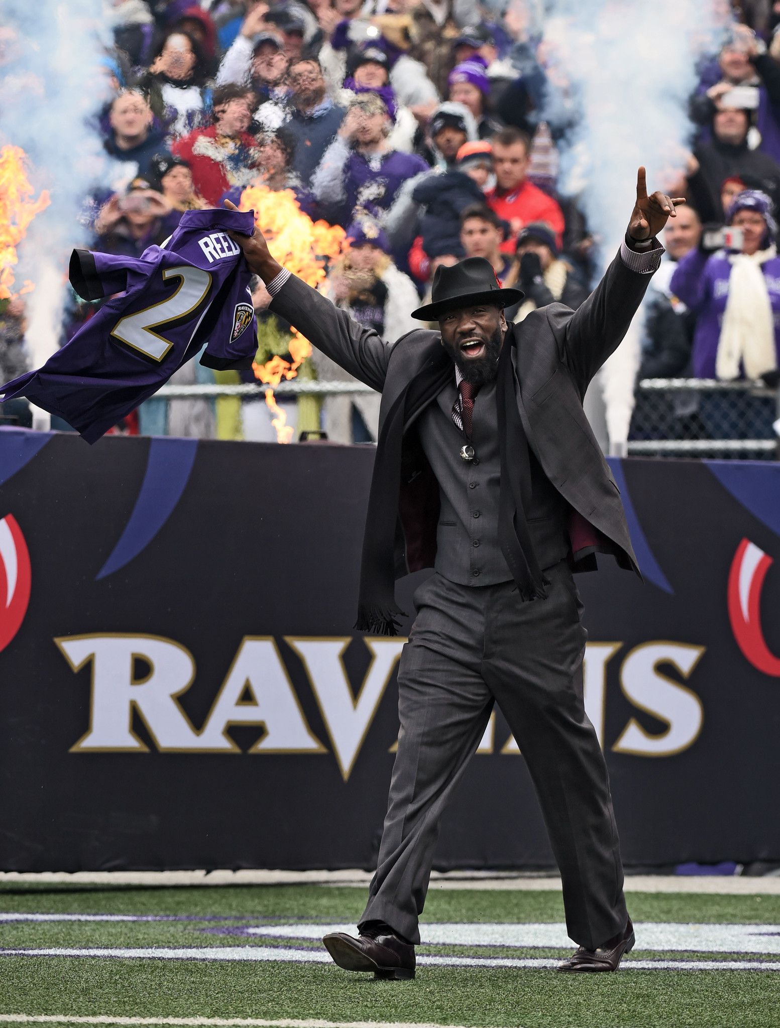 Baltimore Ravens safety Ed Reed a star, mentor, figure of