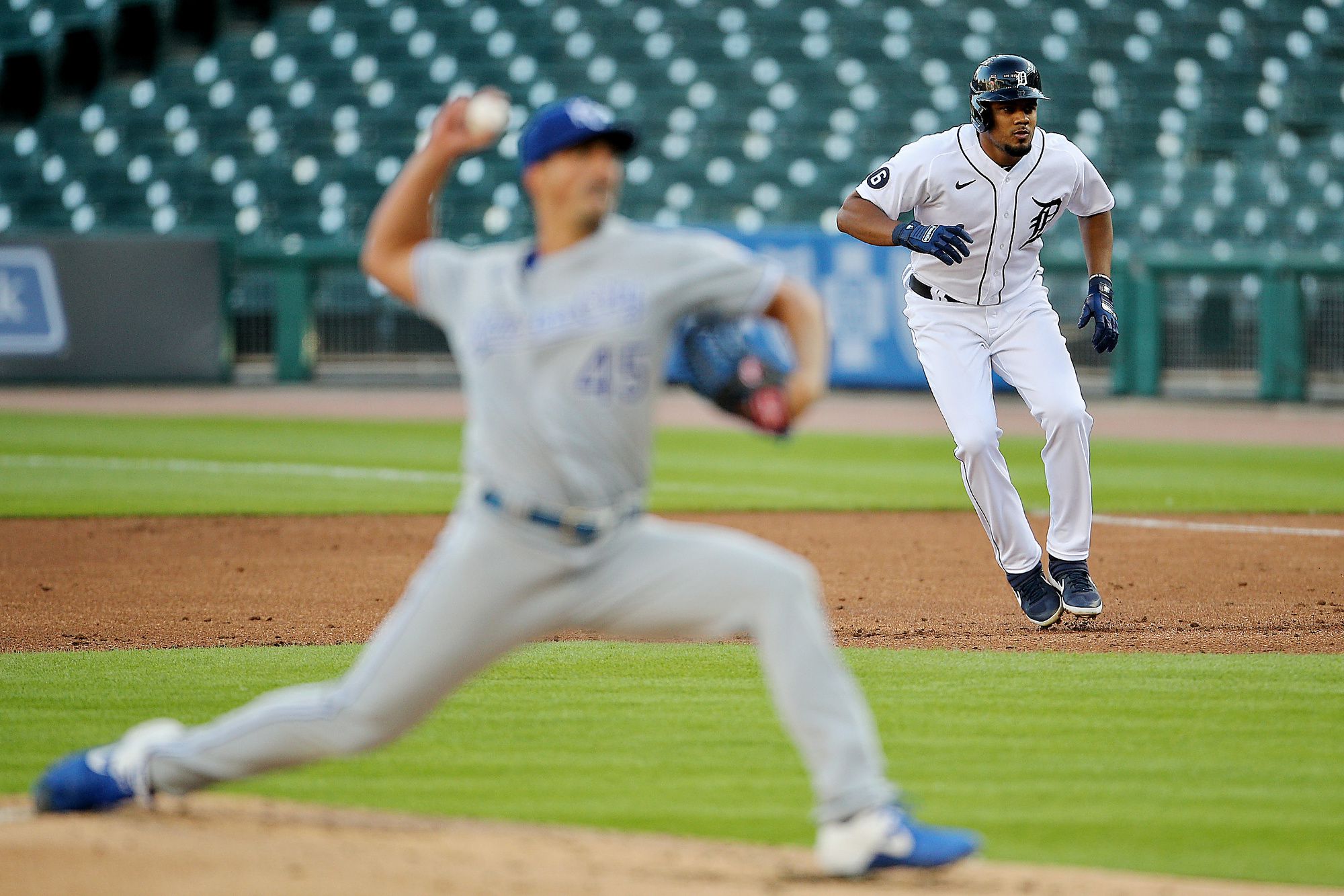 MLB on FOX - The Detroit Tigers and Kansas City Royals saluted the