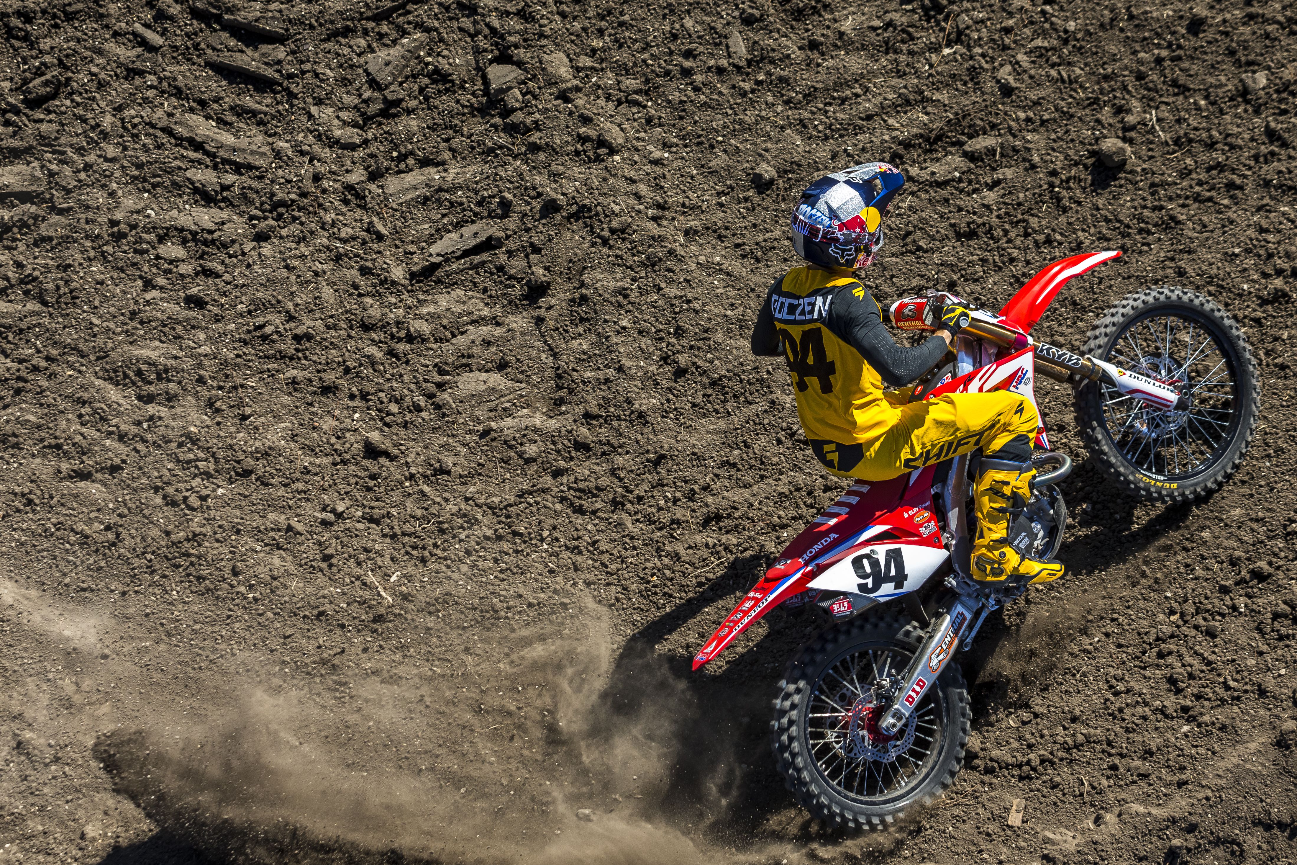 SHIFT Launches 3LUE Label Gear on Ken Roczen at A1