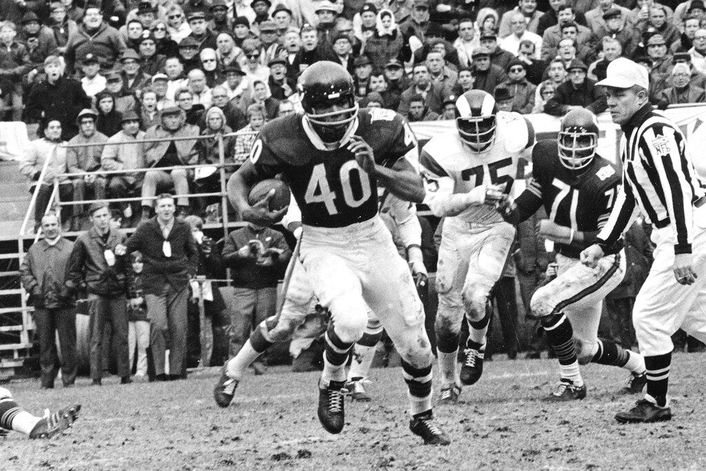 Bears RB Gale Sayers dies, story told in TV movie 'Brian's Song', Trending