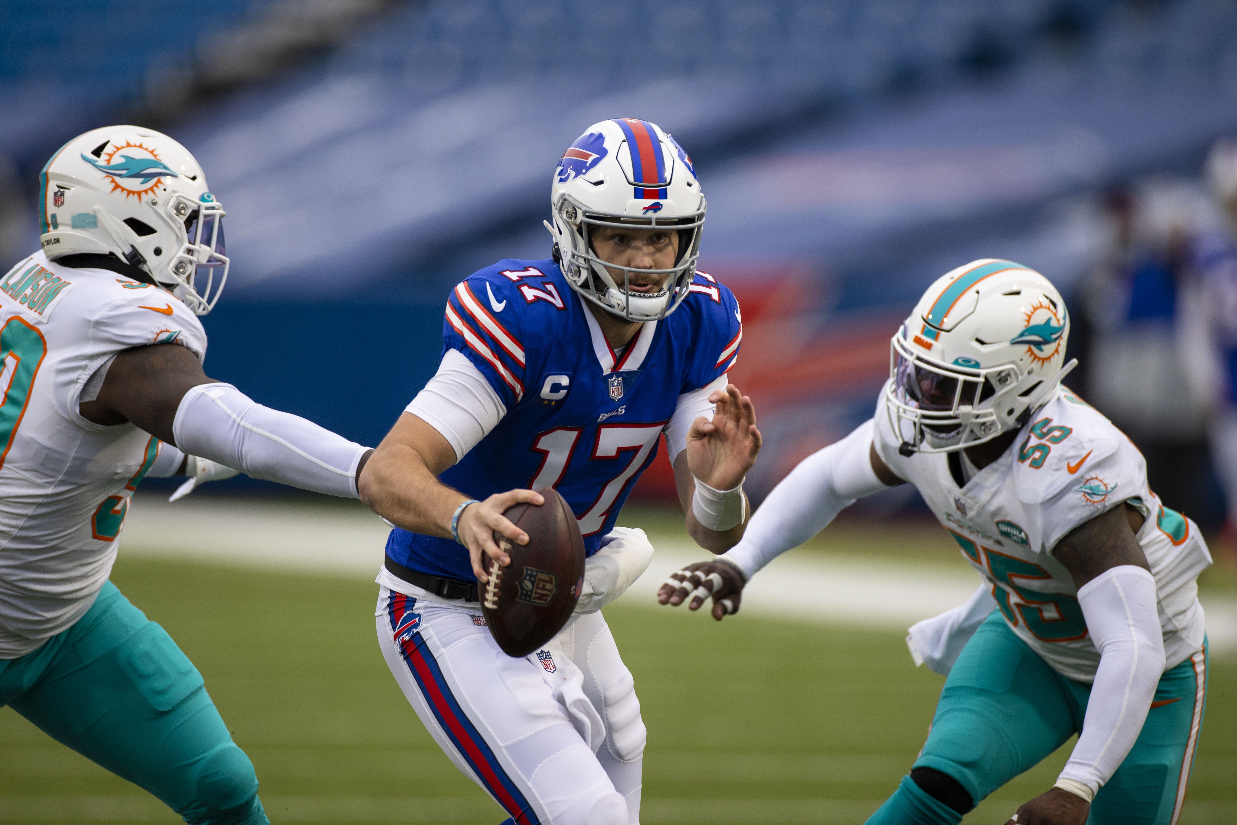 Bills' Isaiah McKenzie torches Miami Dolphins with 3 first-half scores