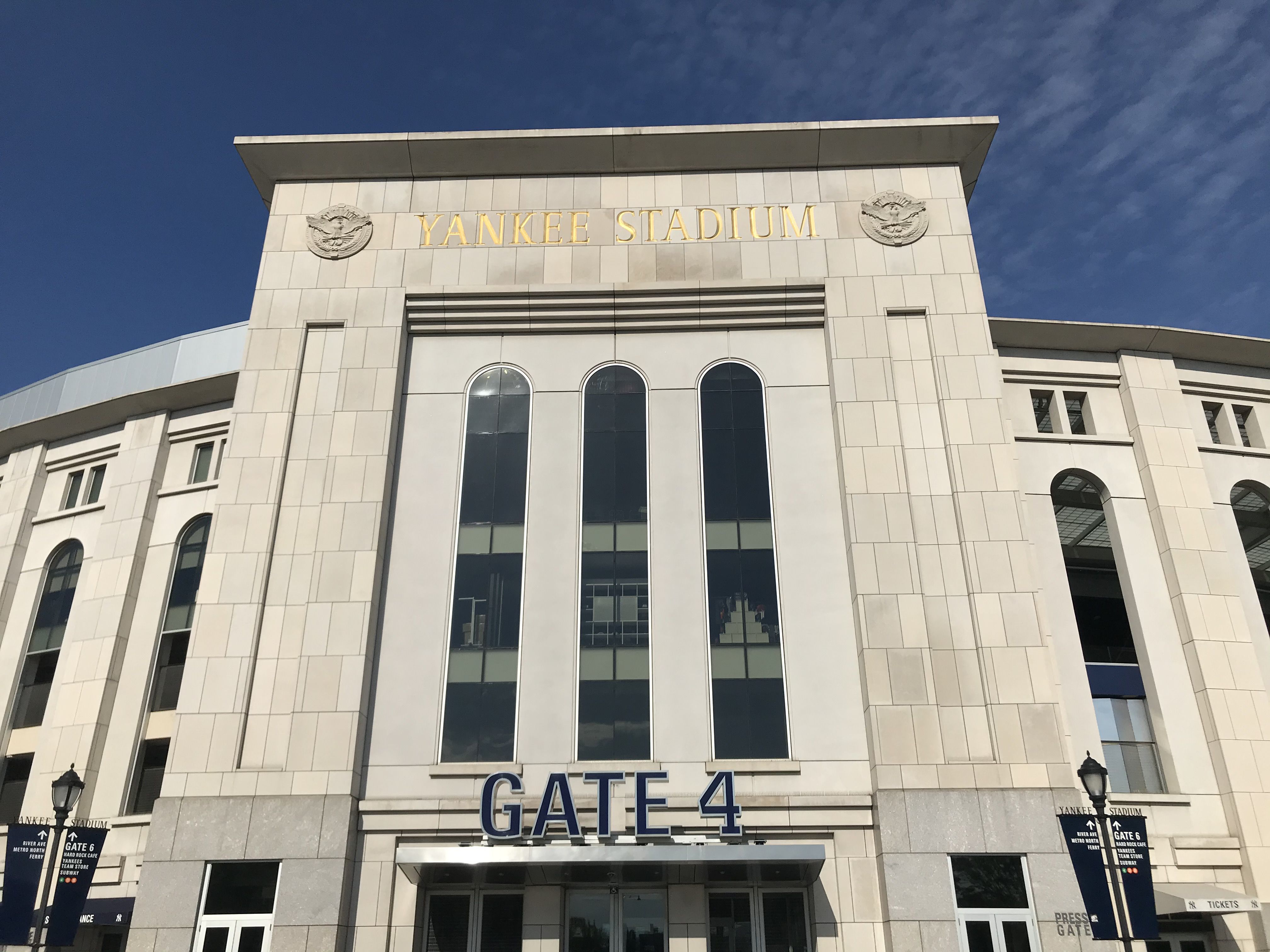 Yankee Stadium, 08/11/09: Women's Team Store and its St…