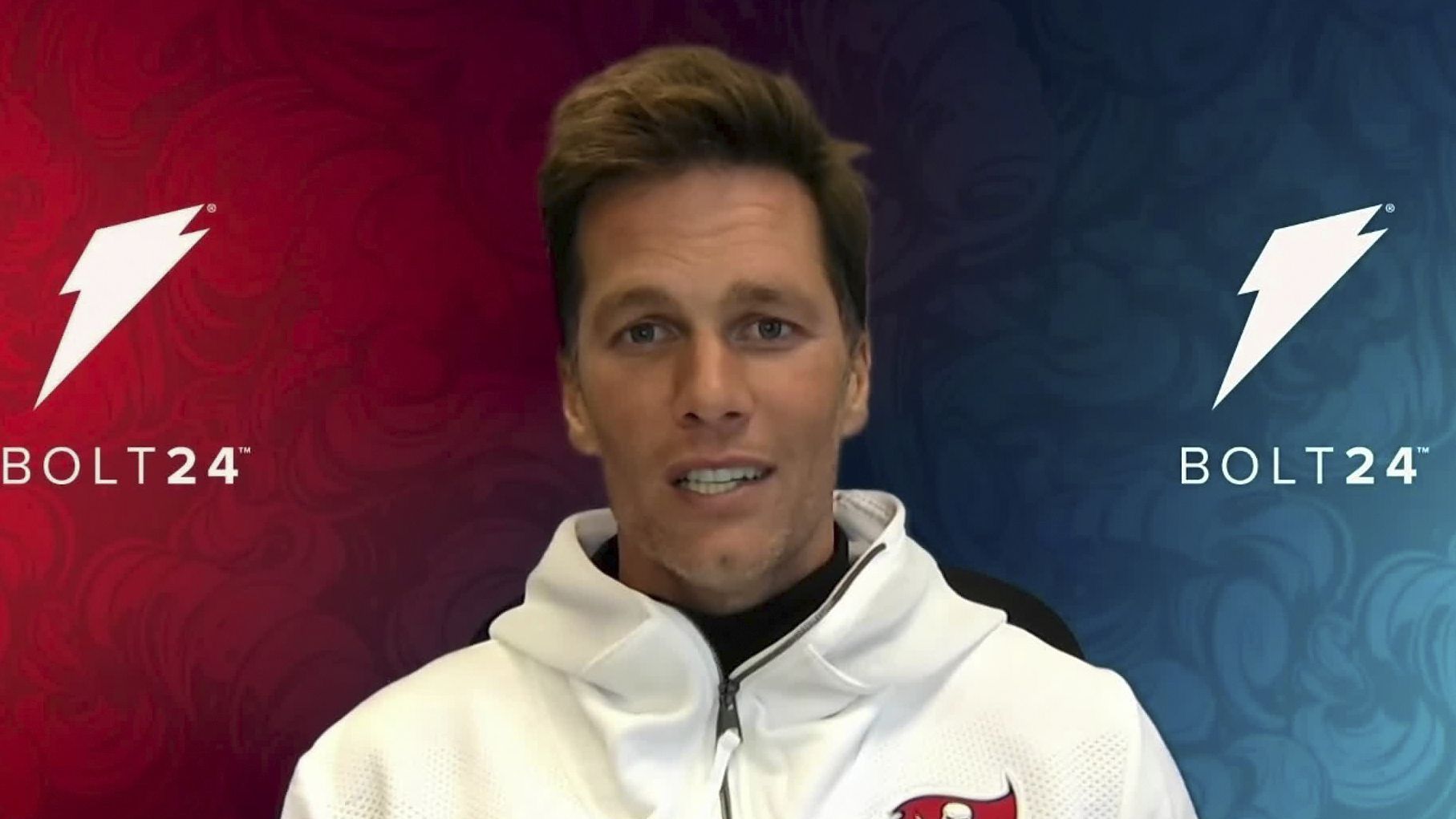 Watch Tom Brady React to Mean Tweets in a New Jimmy Kimmel Video