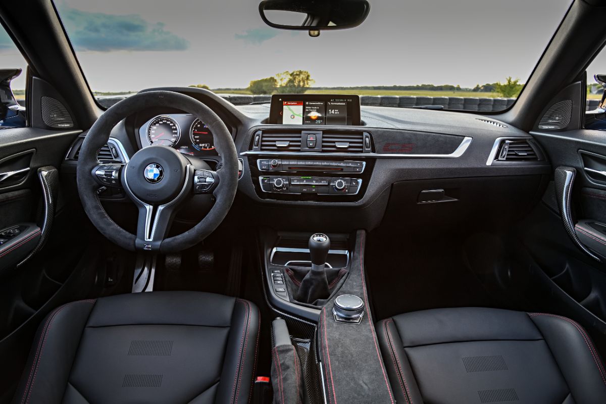 P90374237_highRes_the-all-new-bmw-m2-c.jpg