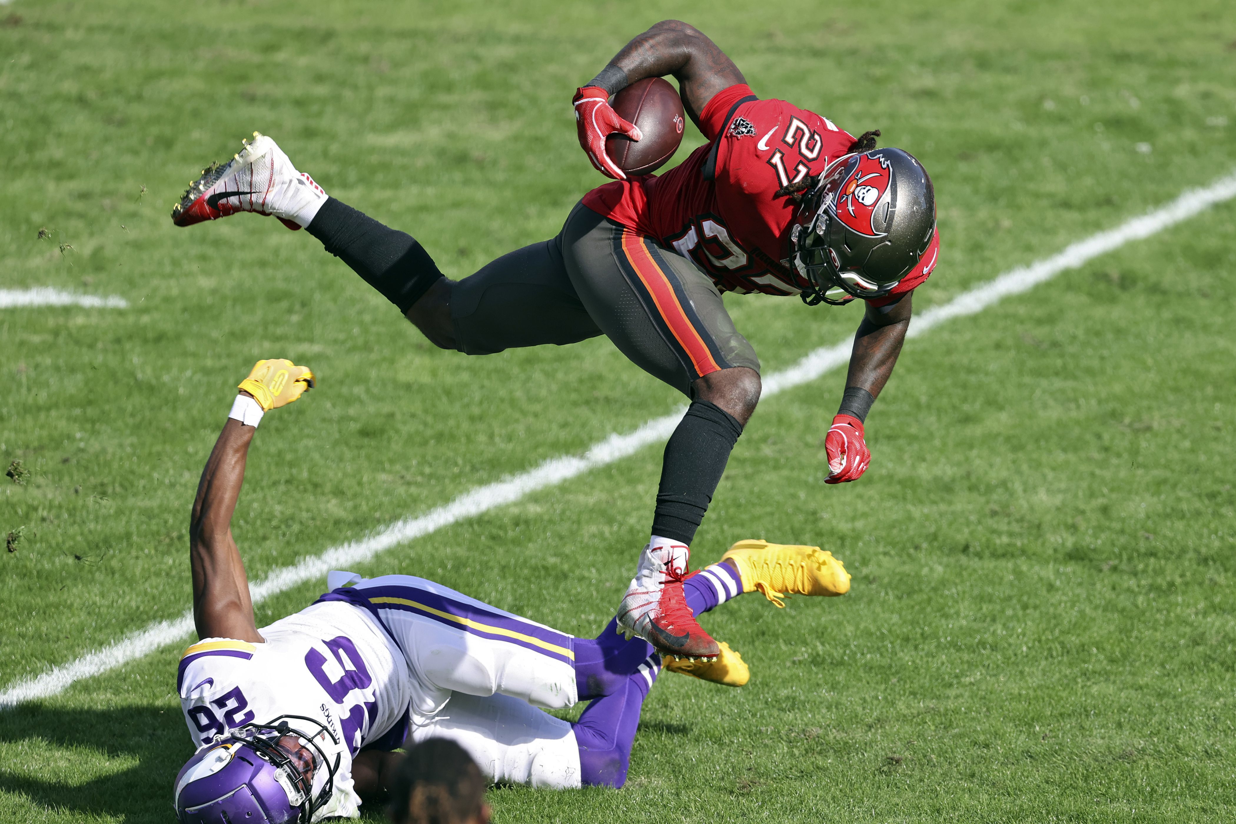 Final Score - Bucs Defeat Minnesota Vikings 26-14