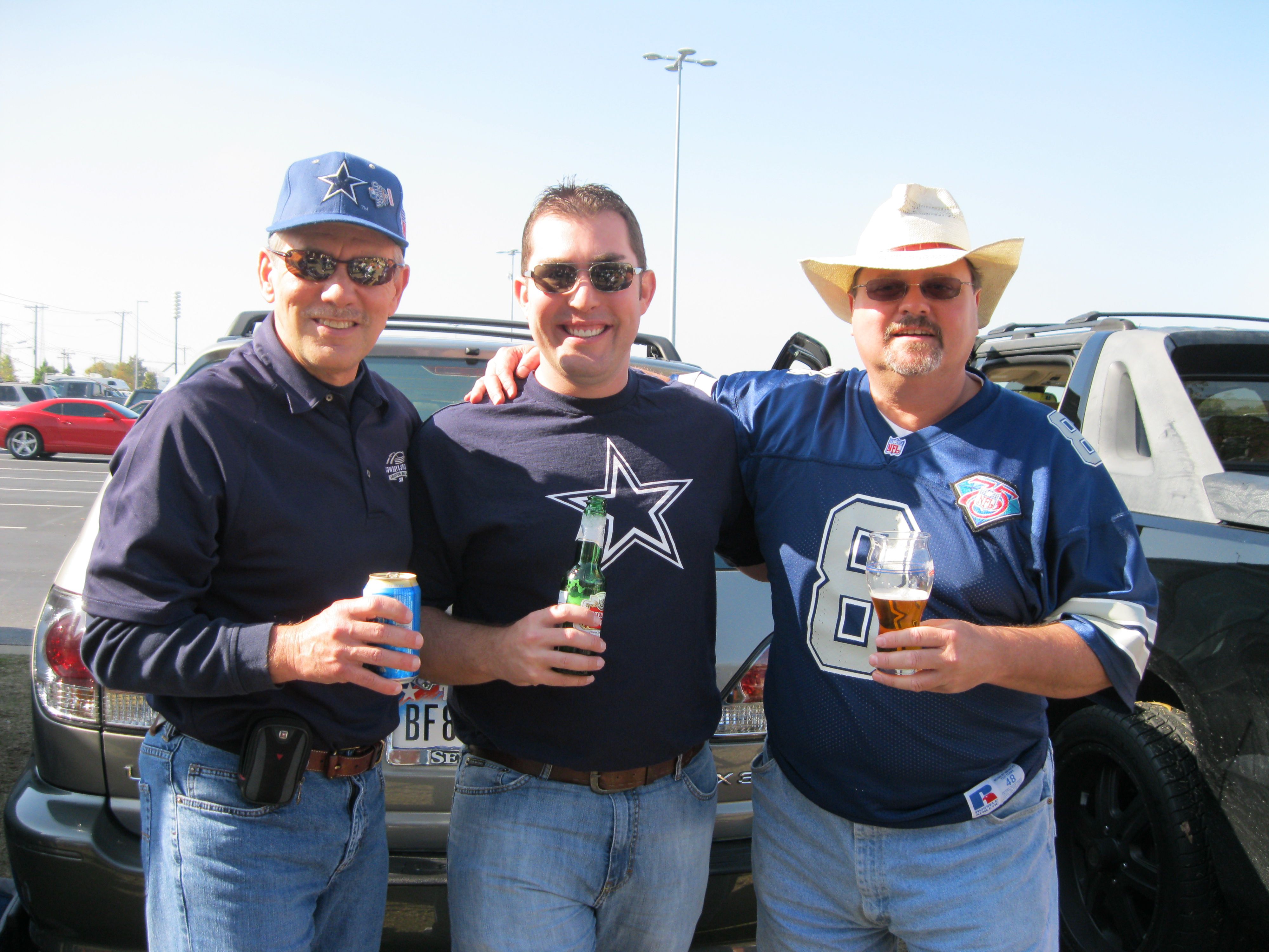 The tailgate turkey returns! These photos prove Cowboys die-hards know how  to Thanksgiving