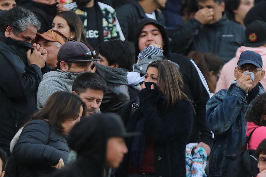 Colo Colo, hinchas, lacrimógena