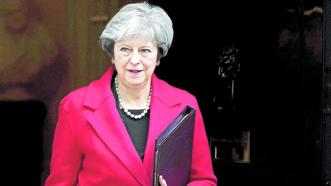 May recibe a empresarios europeos para hablar del "brexit"