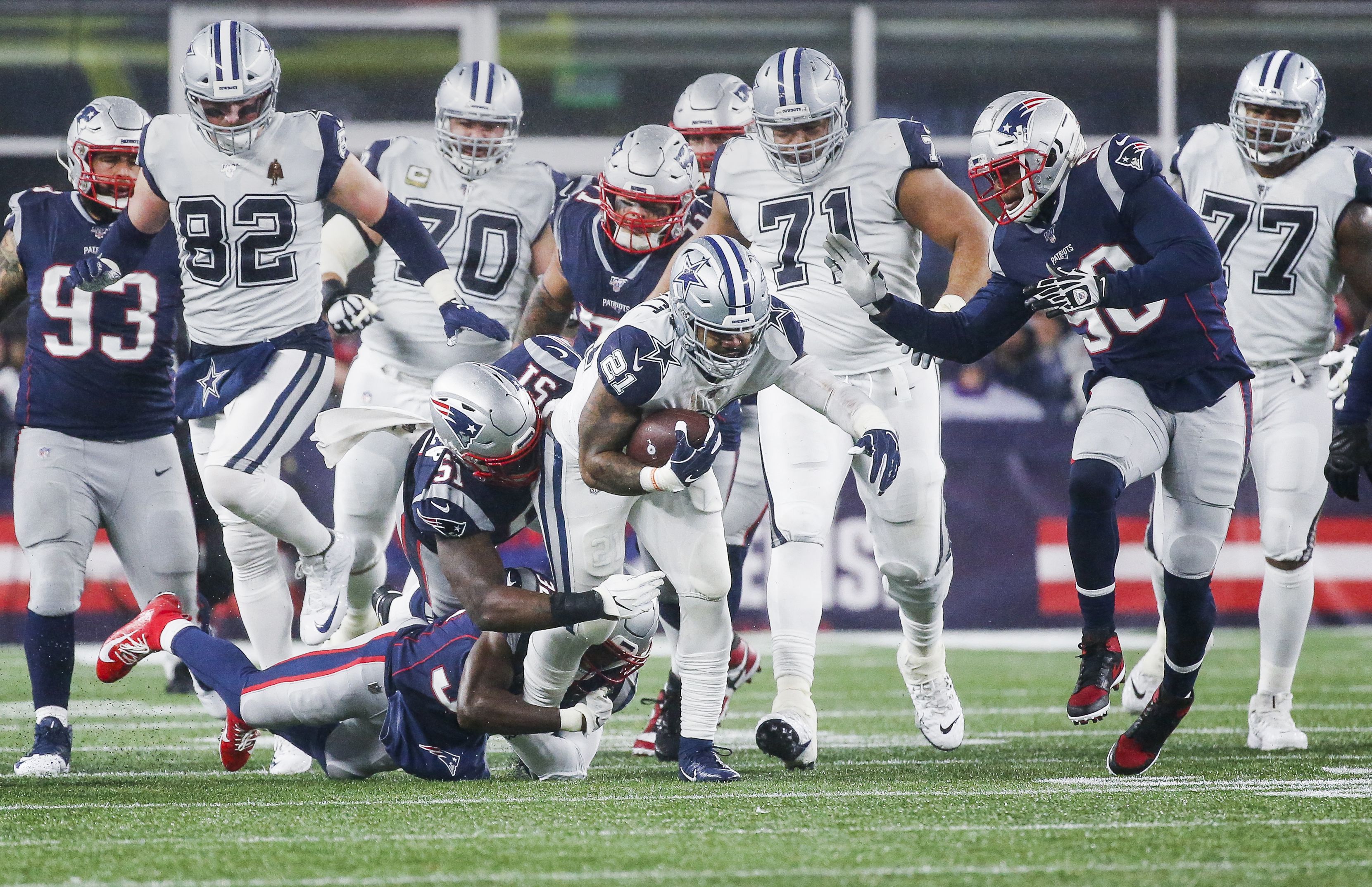 Ezekiel Elliott Shares Thanksgiving Cowboys Helmet And It's Hideous