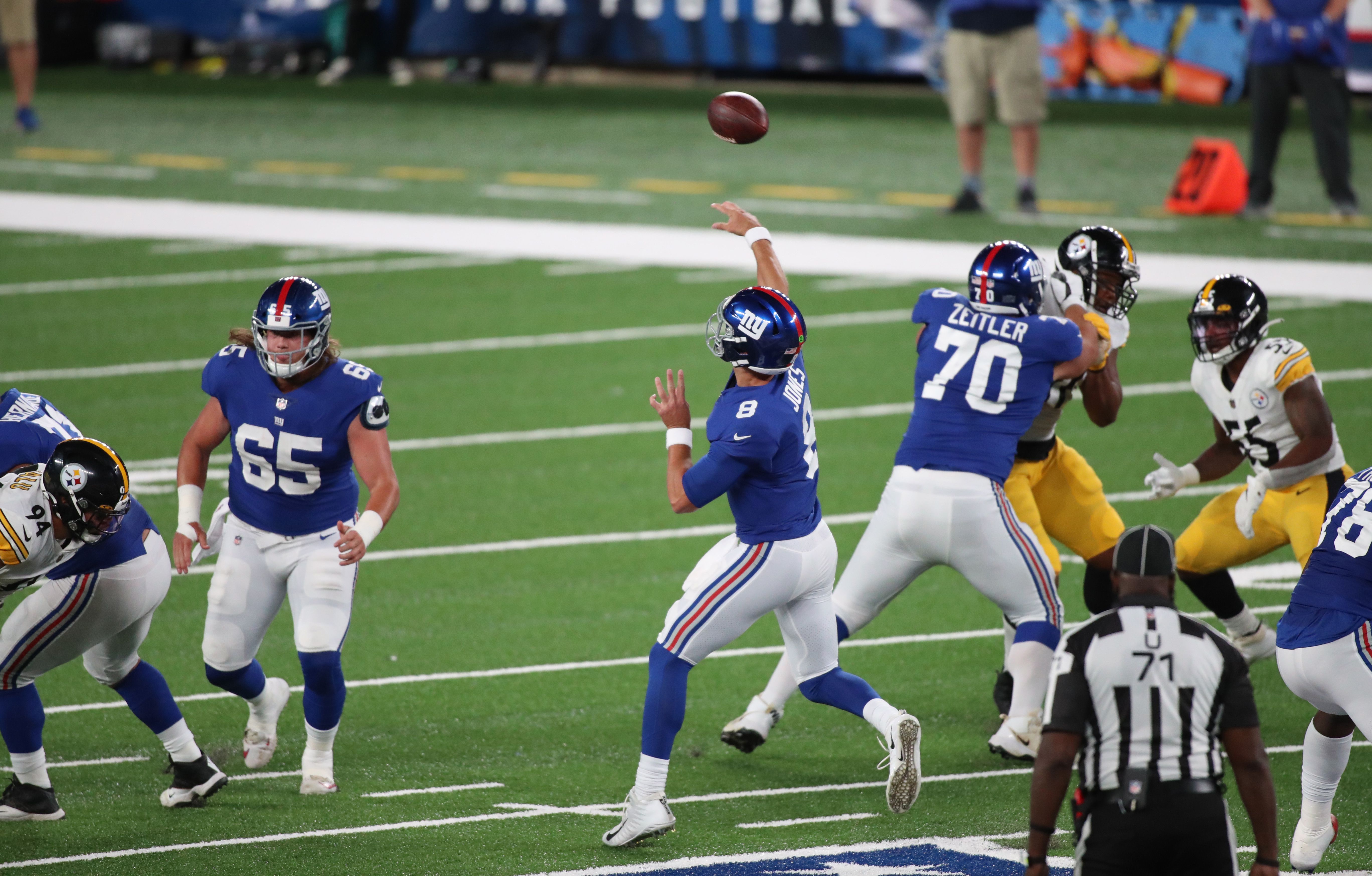 Film Review: Giants' offense struggles to finish drives vs. Jags –  Trentonian