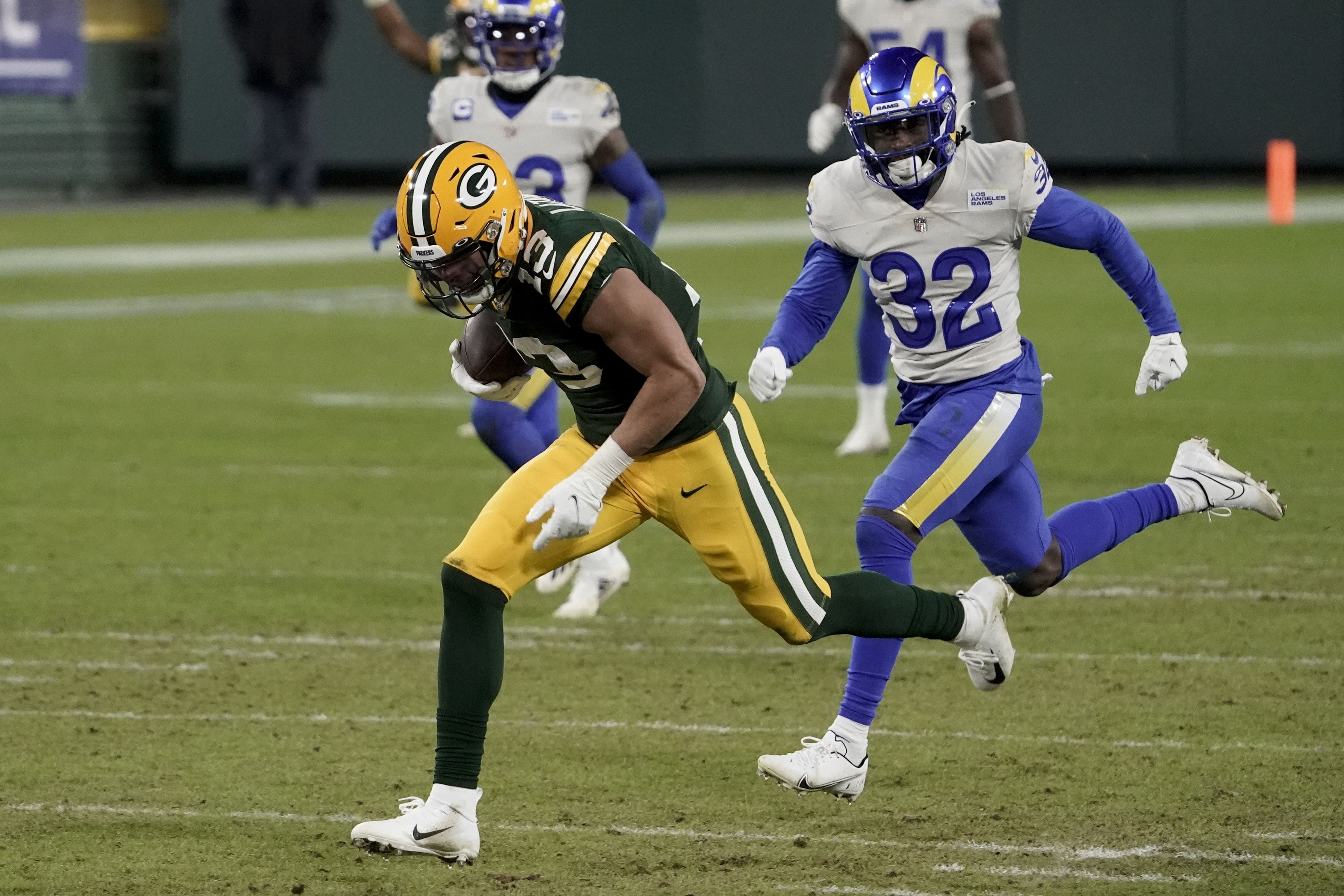 Rodgers, Packers beat Rams 32-18 to reach NFC title game