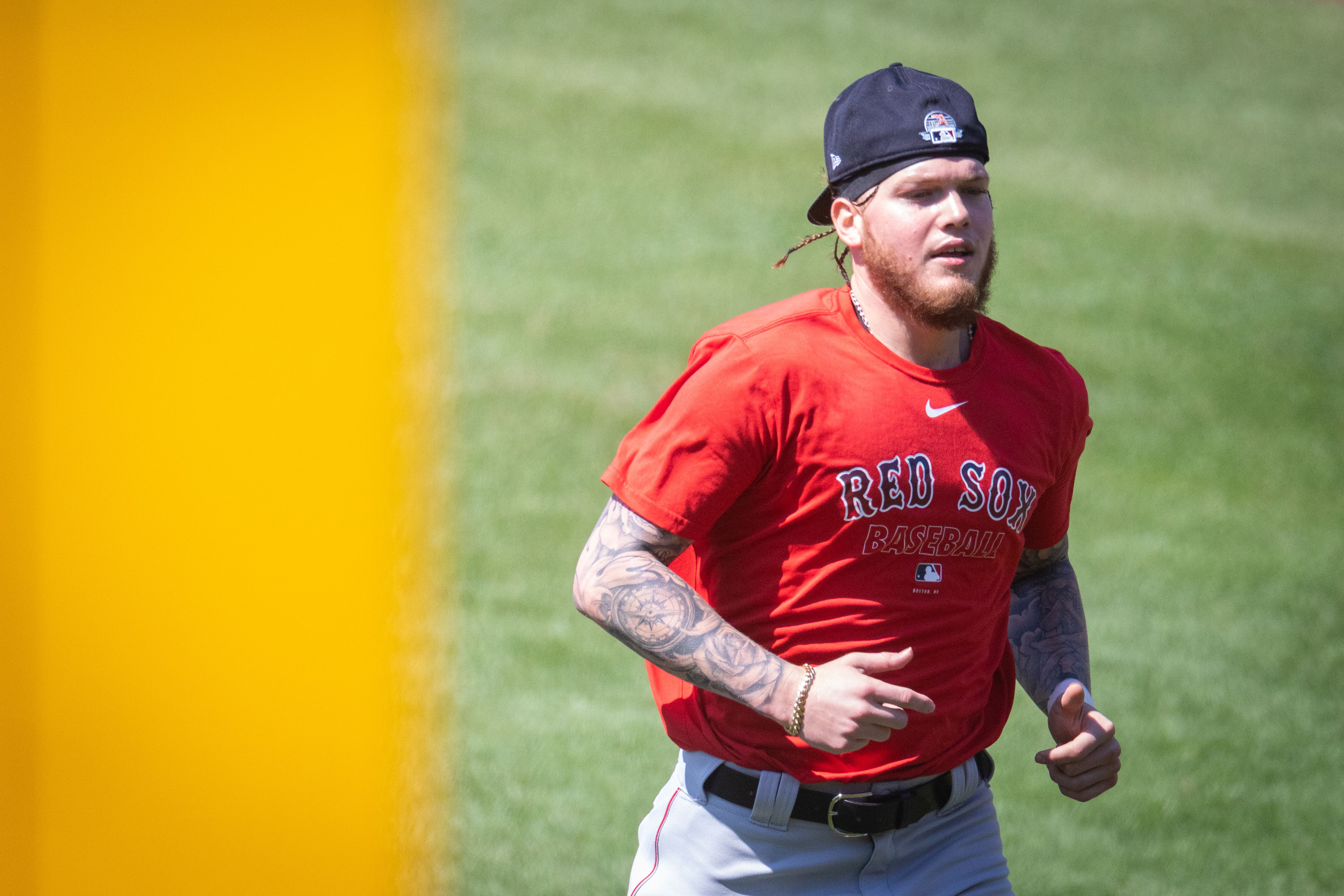 Alex Verdugo blames soft and sensitive umpire for ejecting him from Red  Sox' loss to Astros - CBS Boston