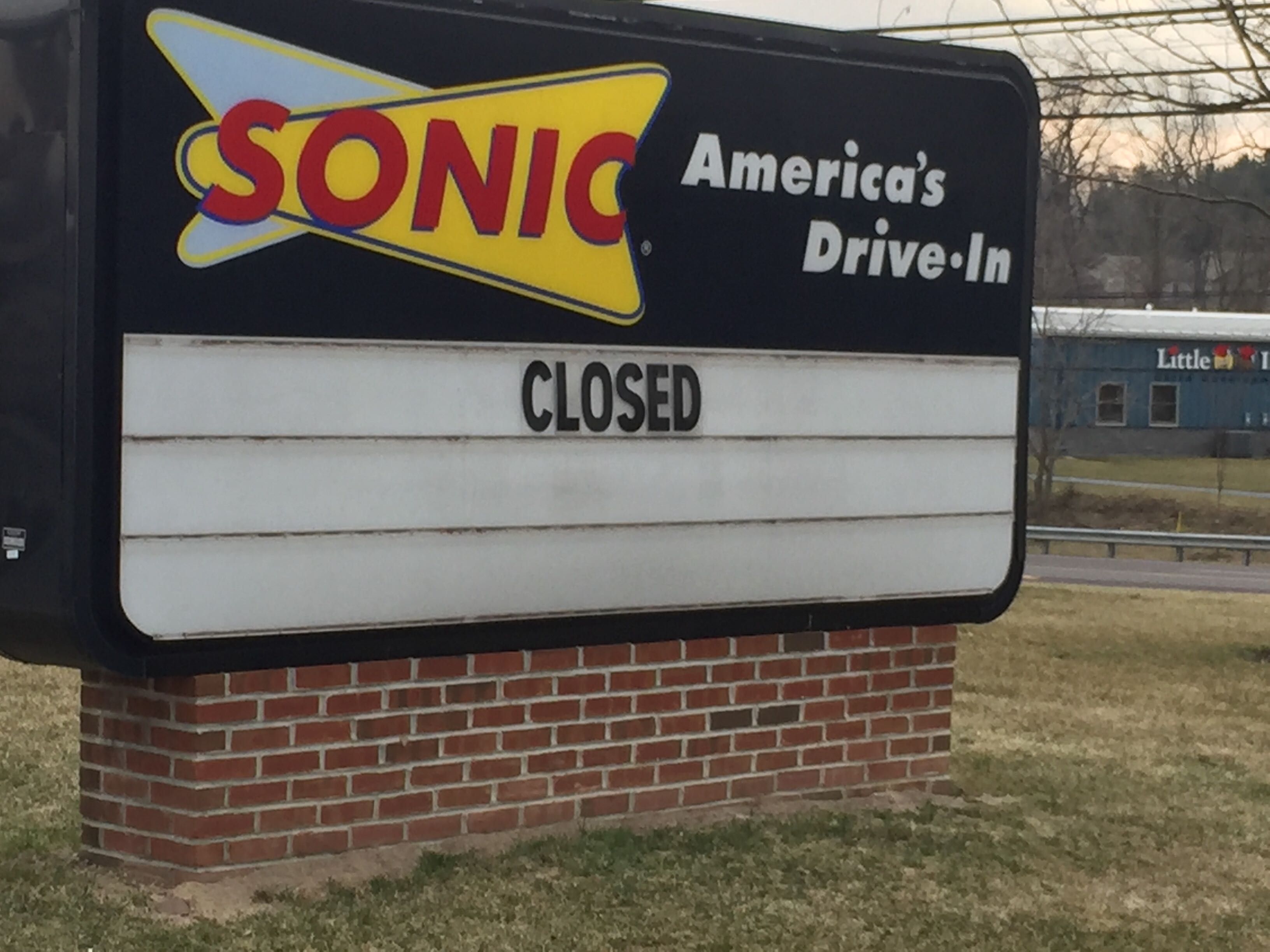 Sonic Drive-In restaurants, addresses, phone numbers, photos, real