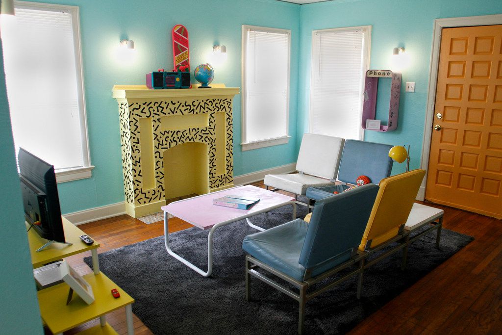 This 80s Themed Dallas Airbnb Went Viral Hear The Owners Share