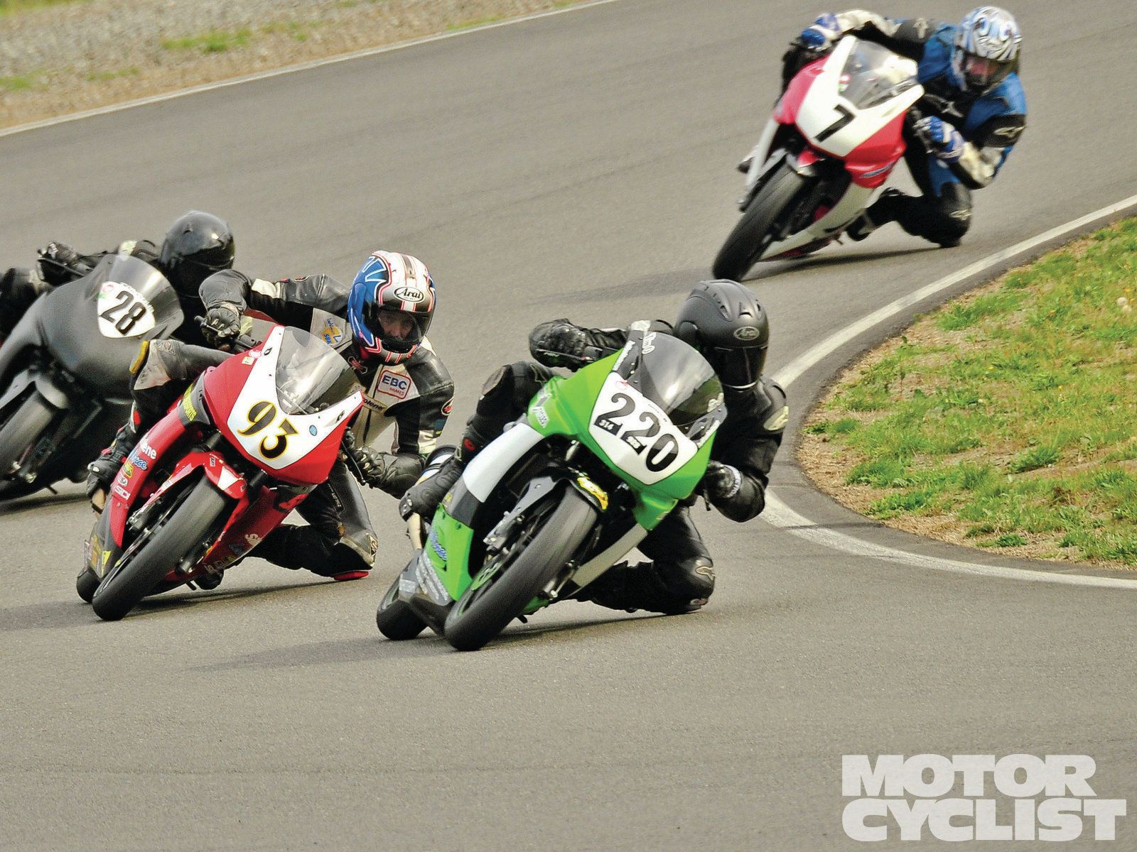 Racing Kawasaki Ninja 250s Ninja Warriors | Track | Motorcyclist