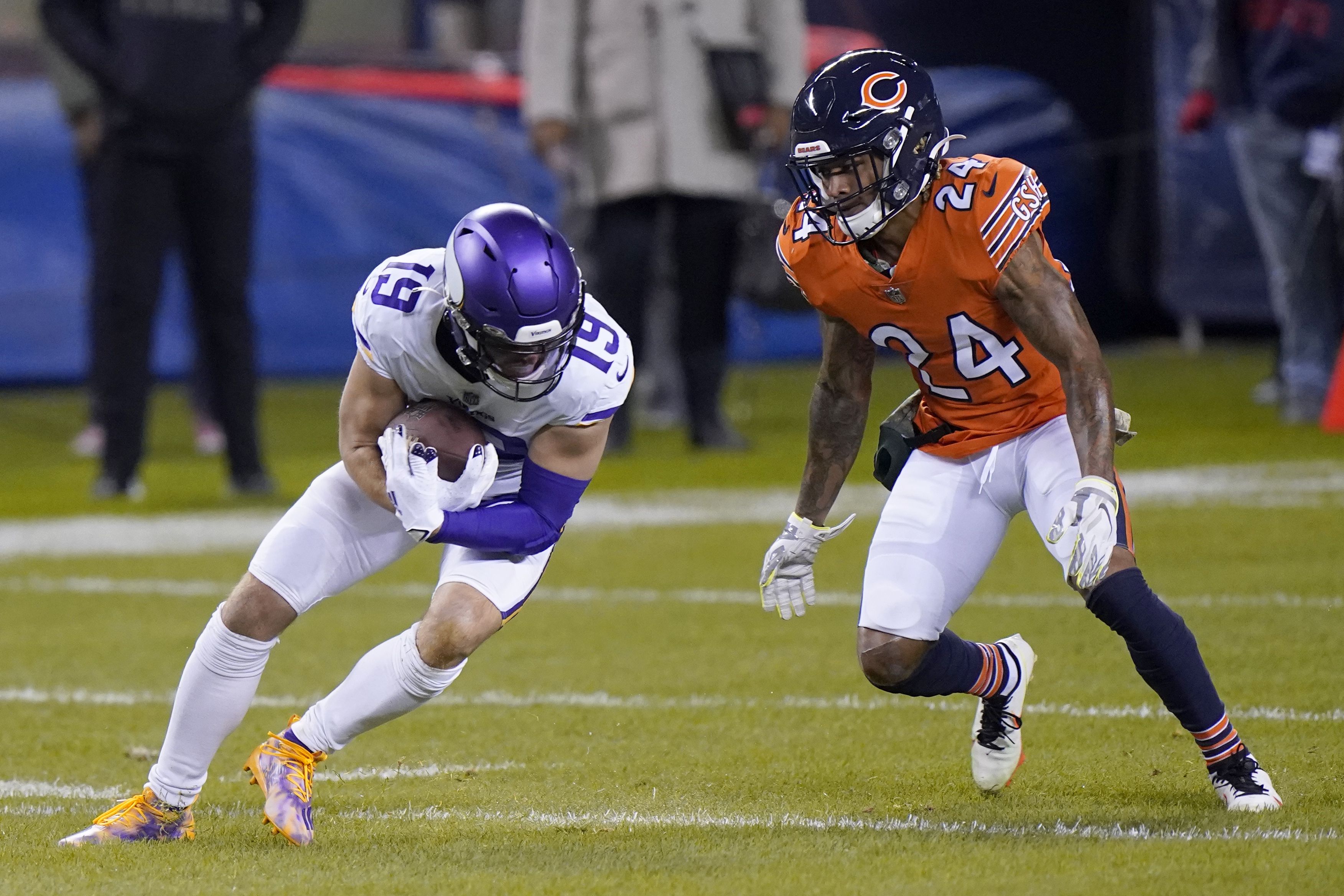 Kirk Cousins, Vikings overcome Patterson return, beat Bears 19-13