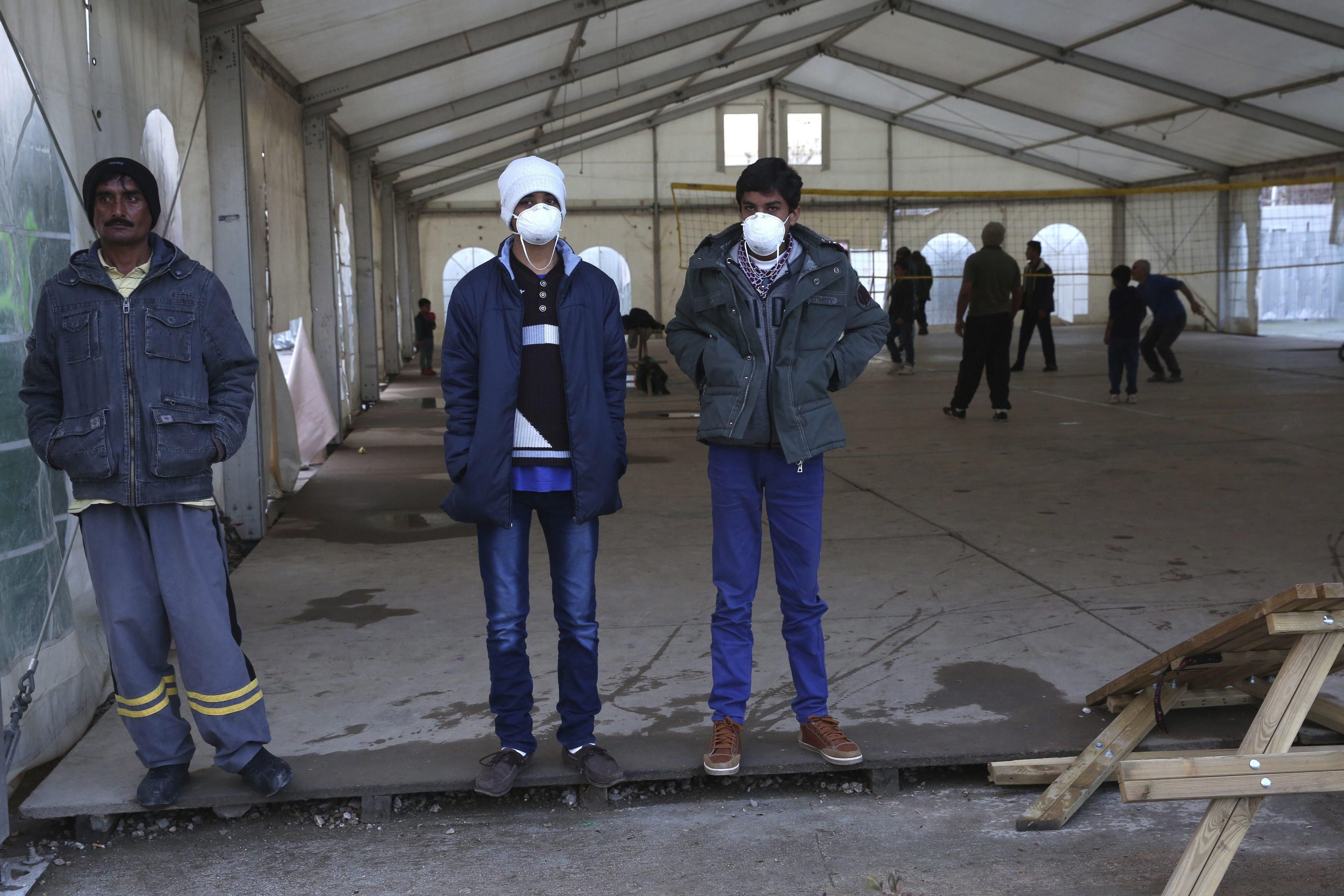 REFUGIADOS EN EL CENTRO ELEONAS DE ATENAS